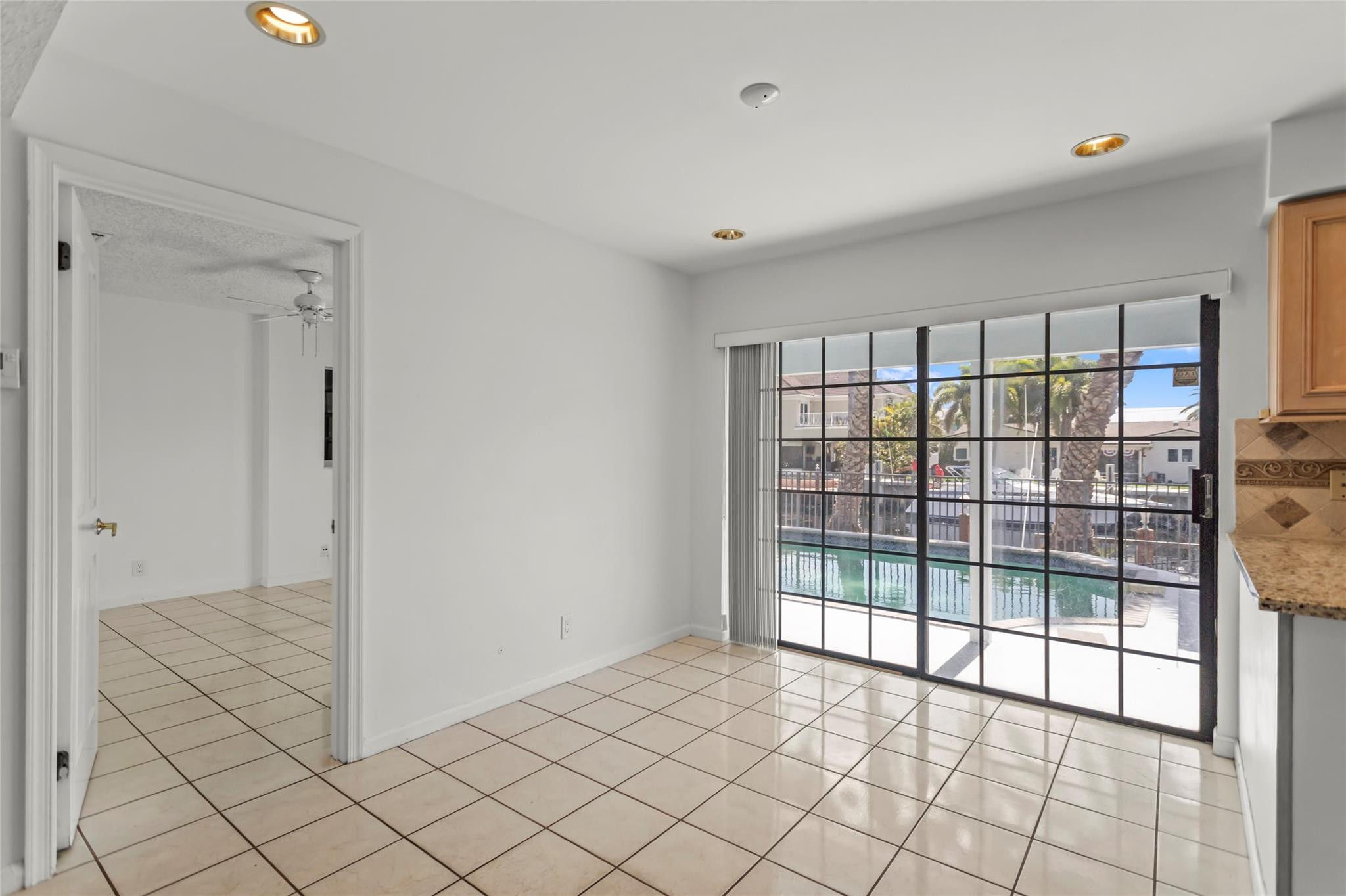 320 SE 12th Ave
