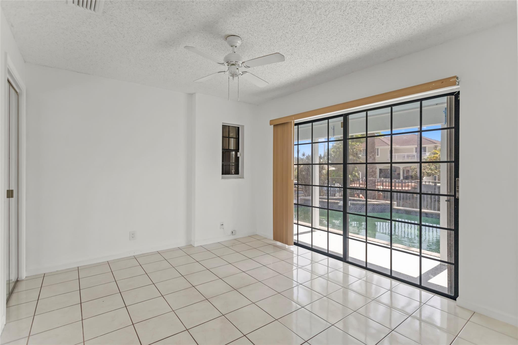 320 SE 12th Ave