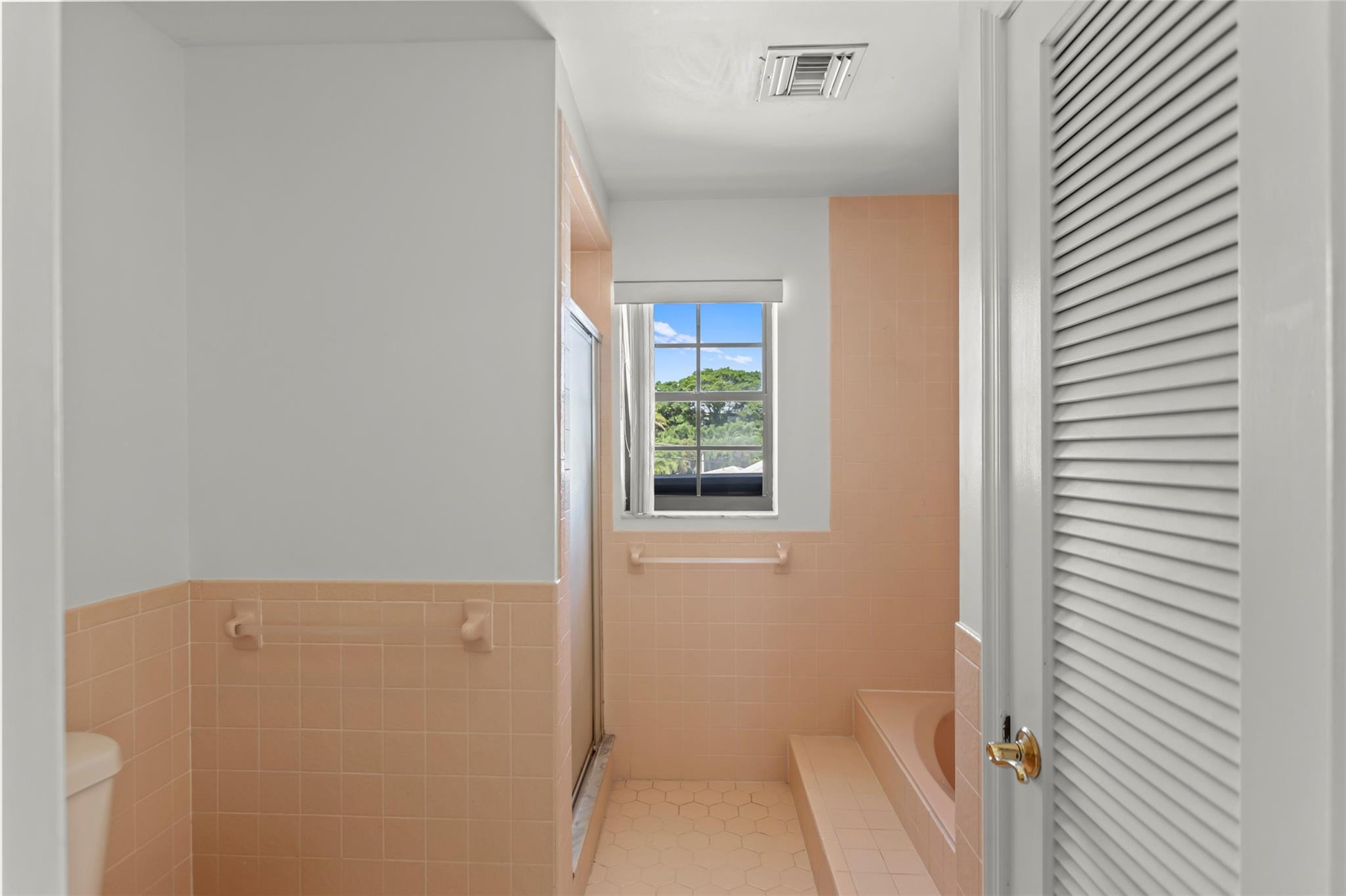 320 SE 12th Ave