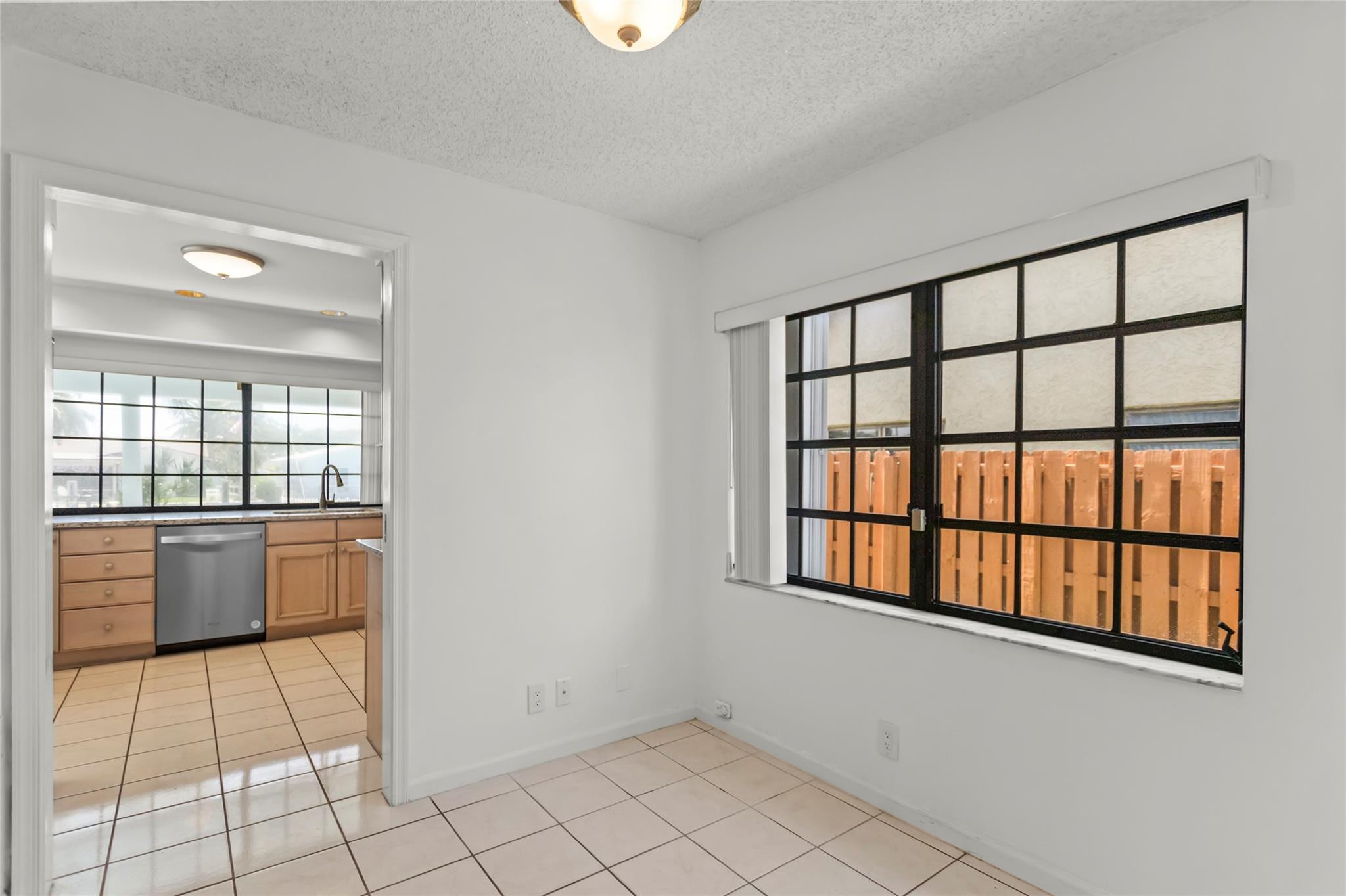 320 SE 12th Ave