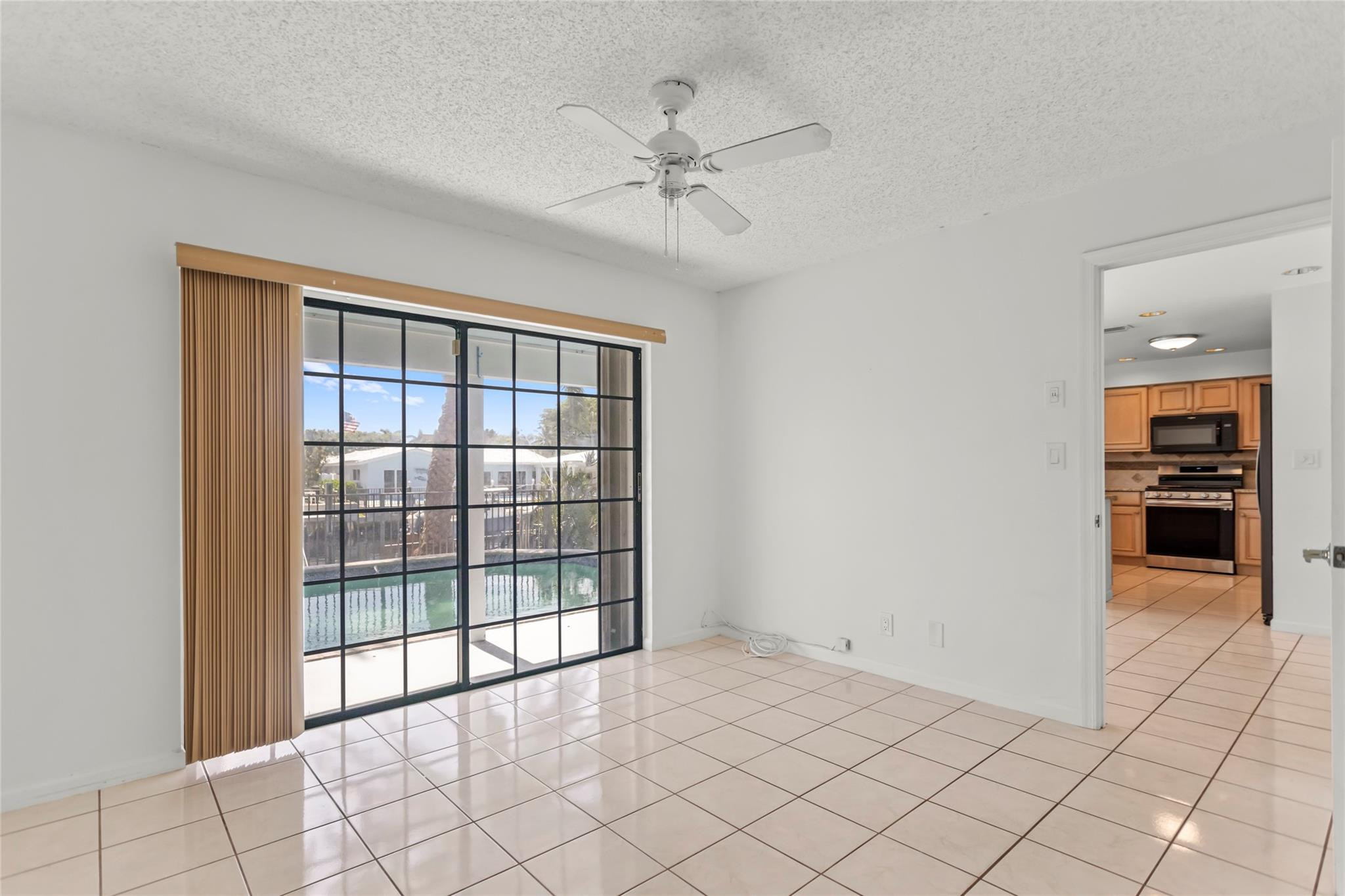 320 SE 12th Ave