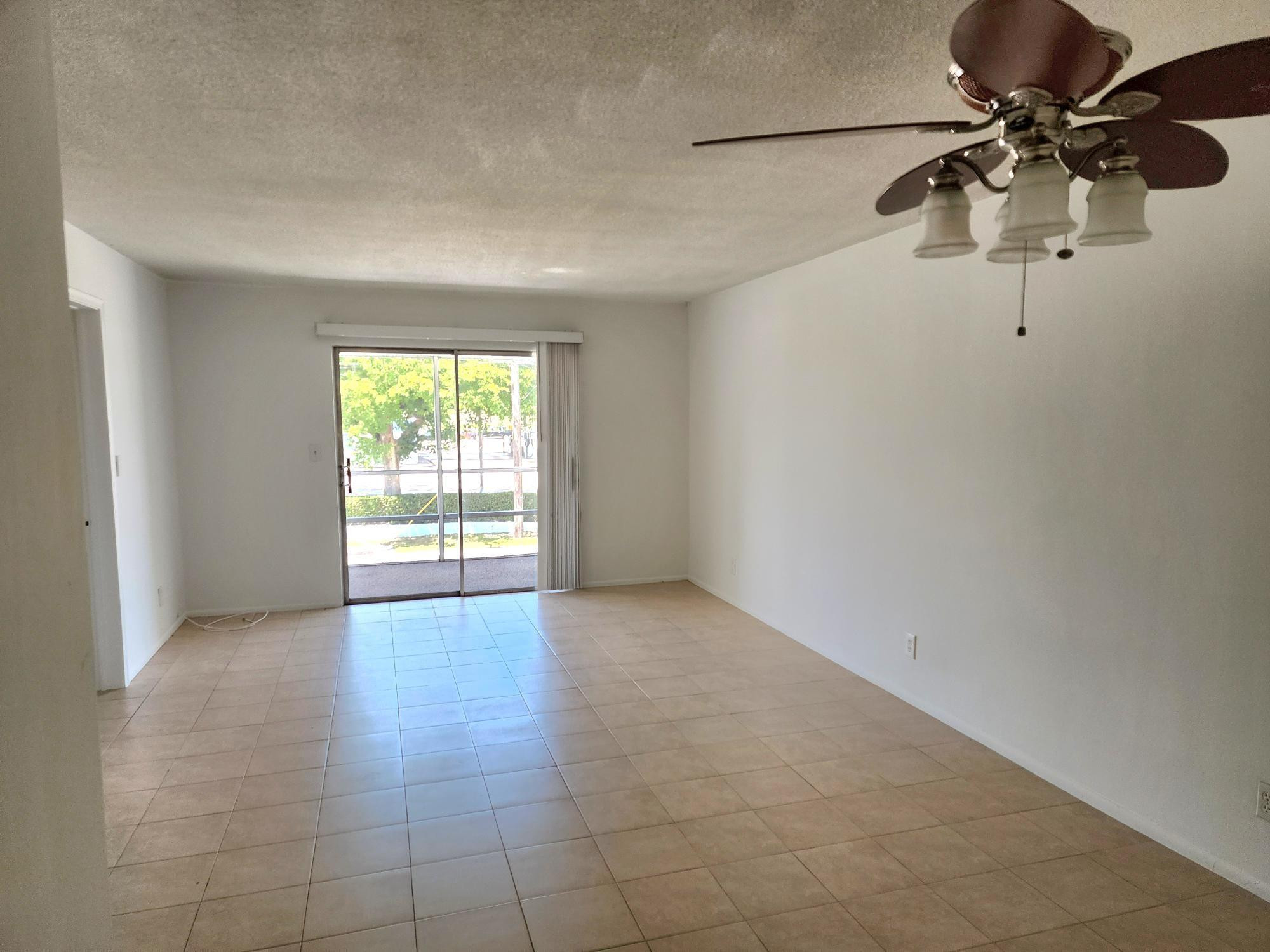 2301 NE 14th Street Cswy 205W