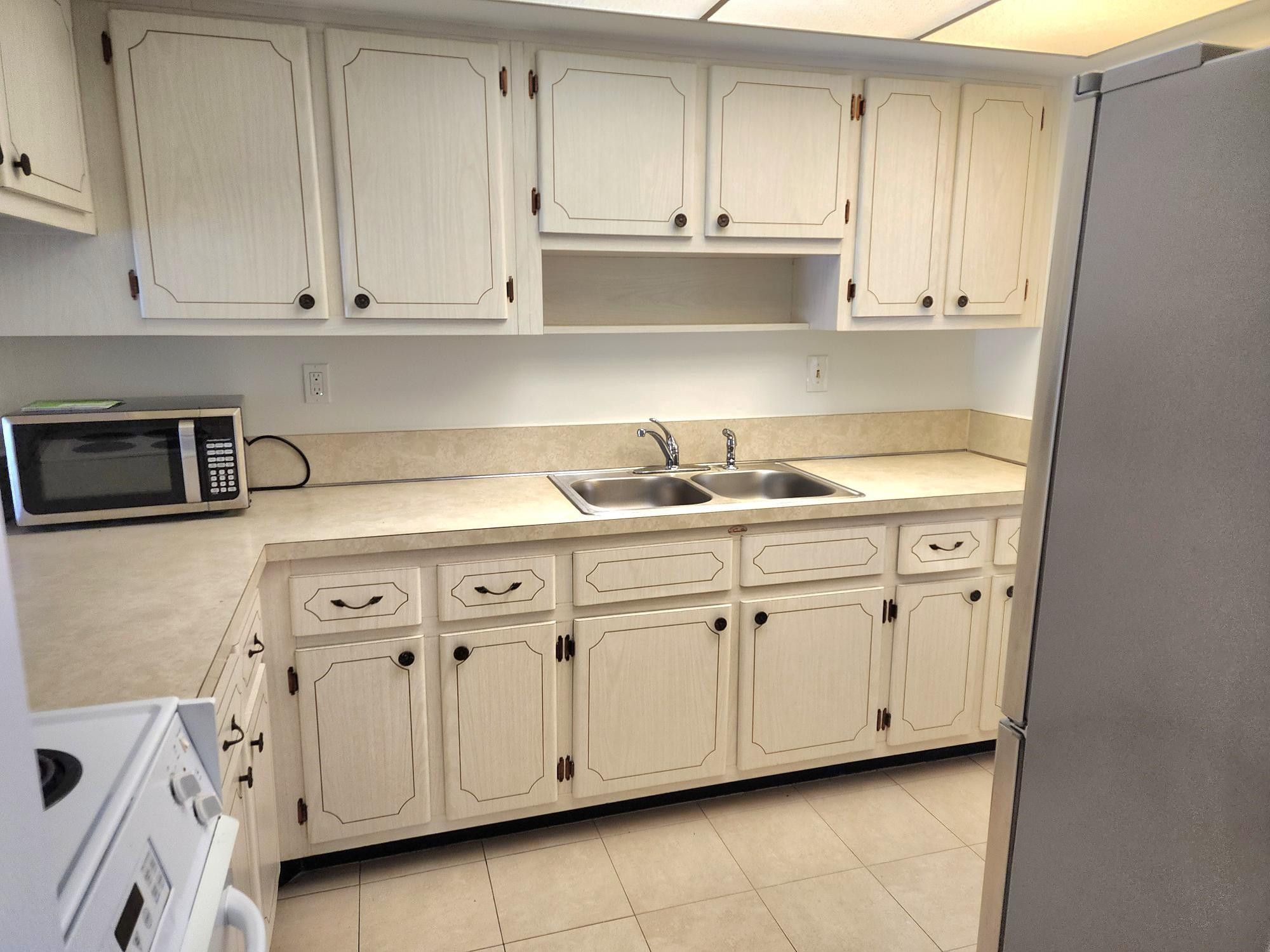 2301 NE 14th Street Cswy 205W