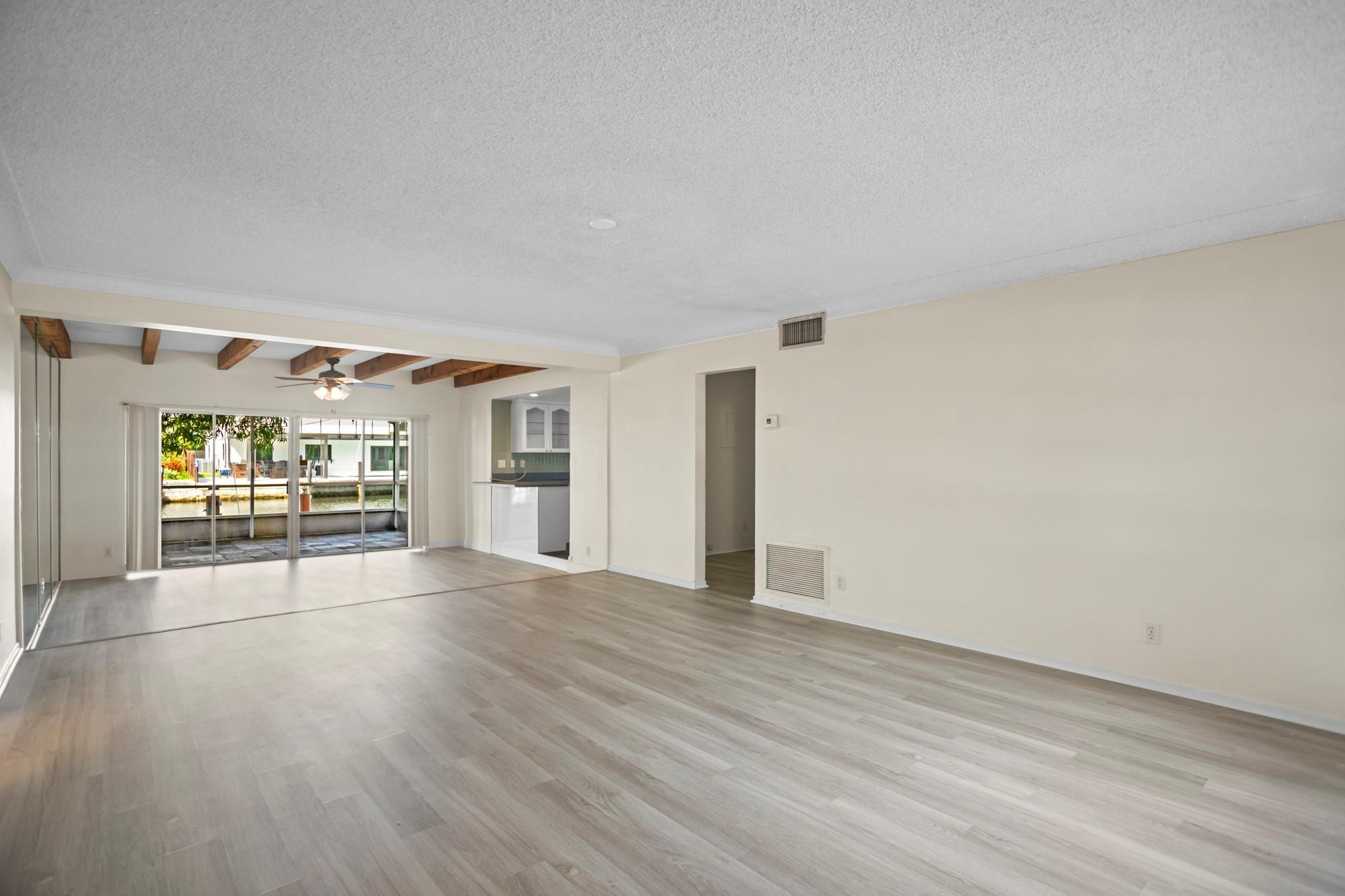 381 SE 14th Ave