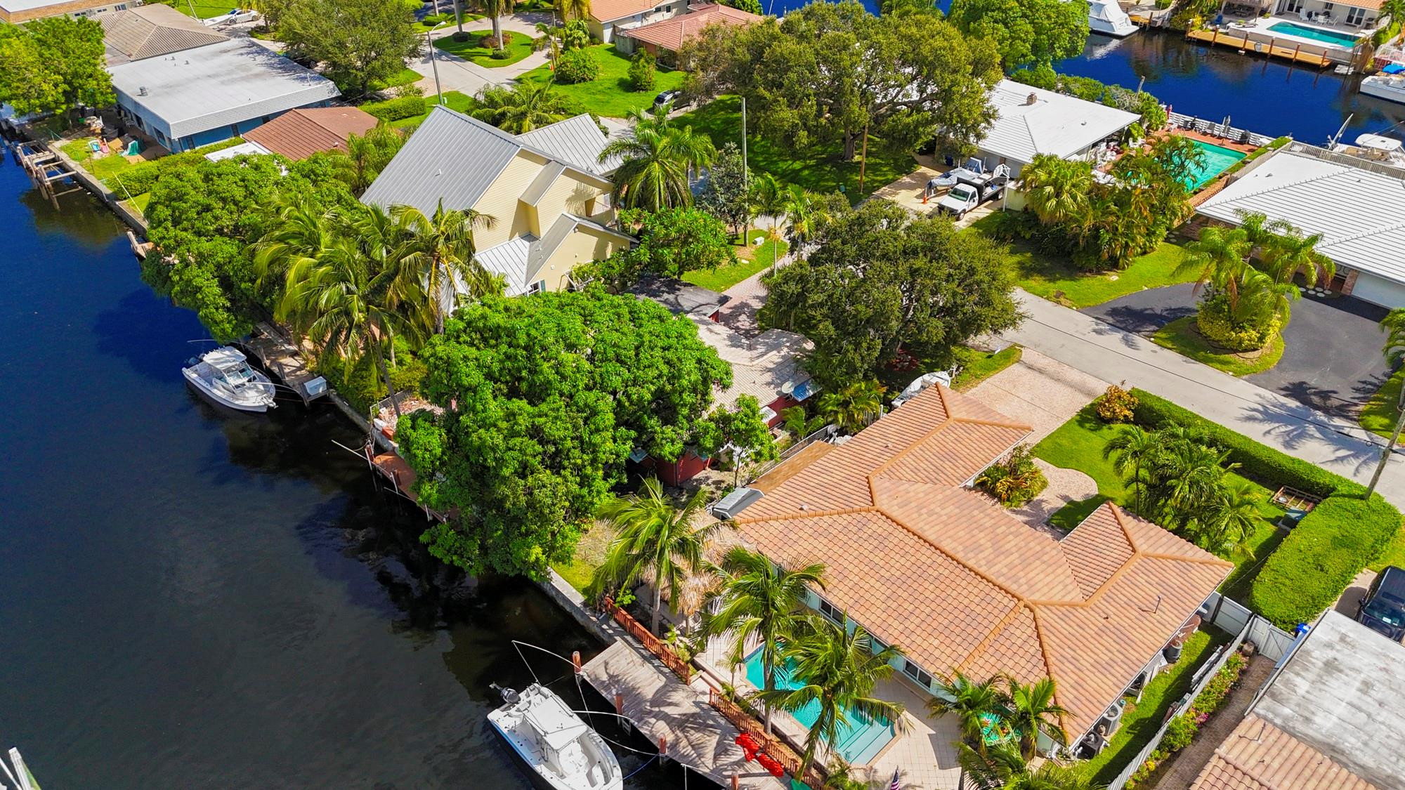381 SE 14th Ave