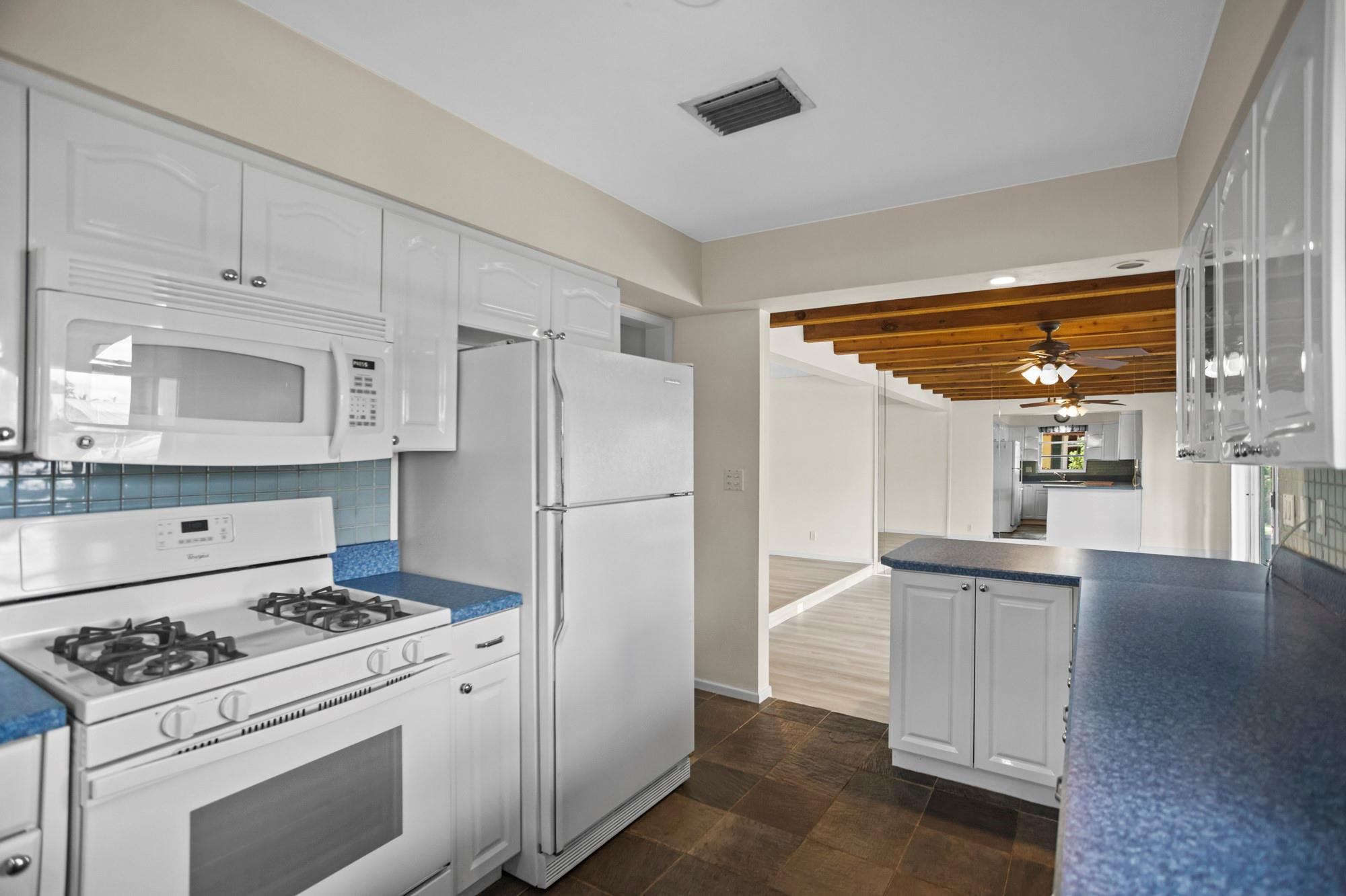381 SE 14th Ave