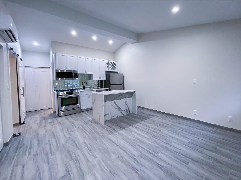 315 SW 7th St