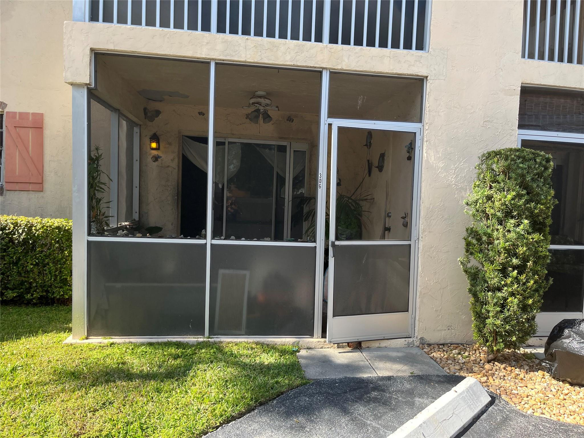 101 E Mcnab Rd 306