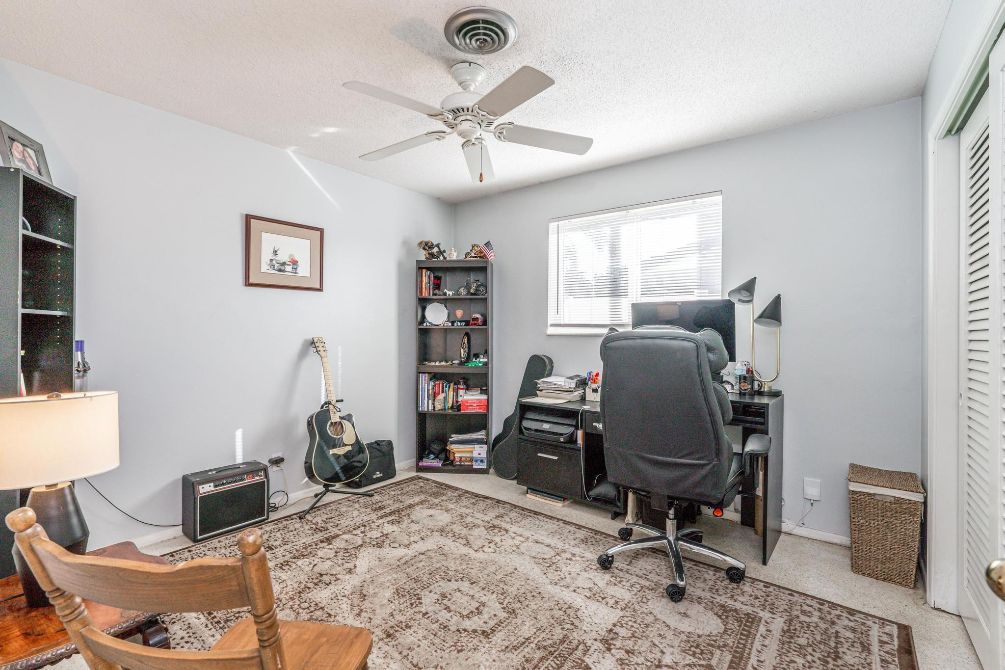 5750 NE 19th Ter