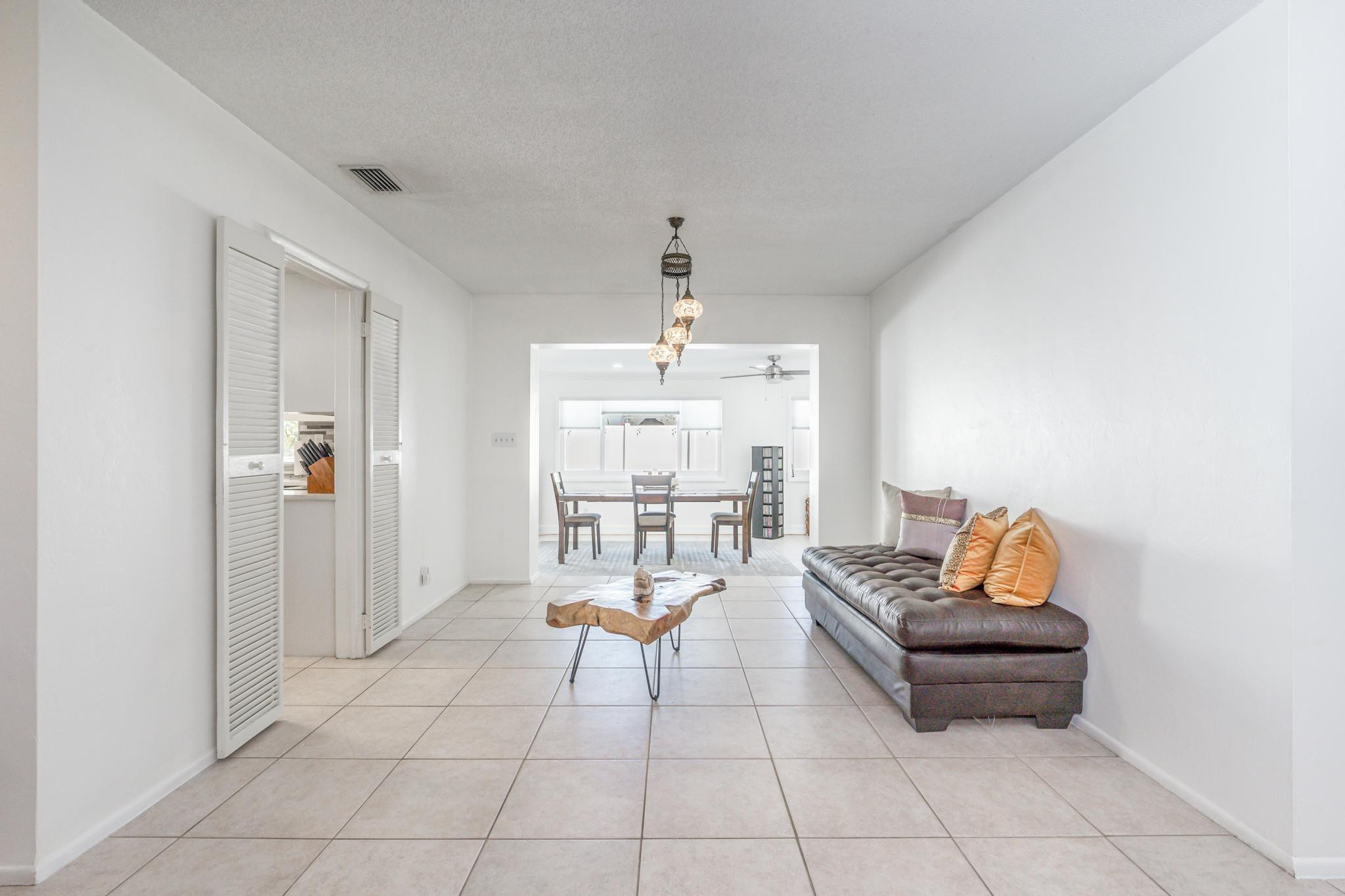 5750 NE 19th Ter