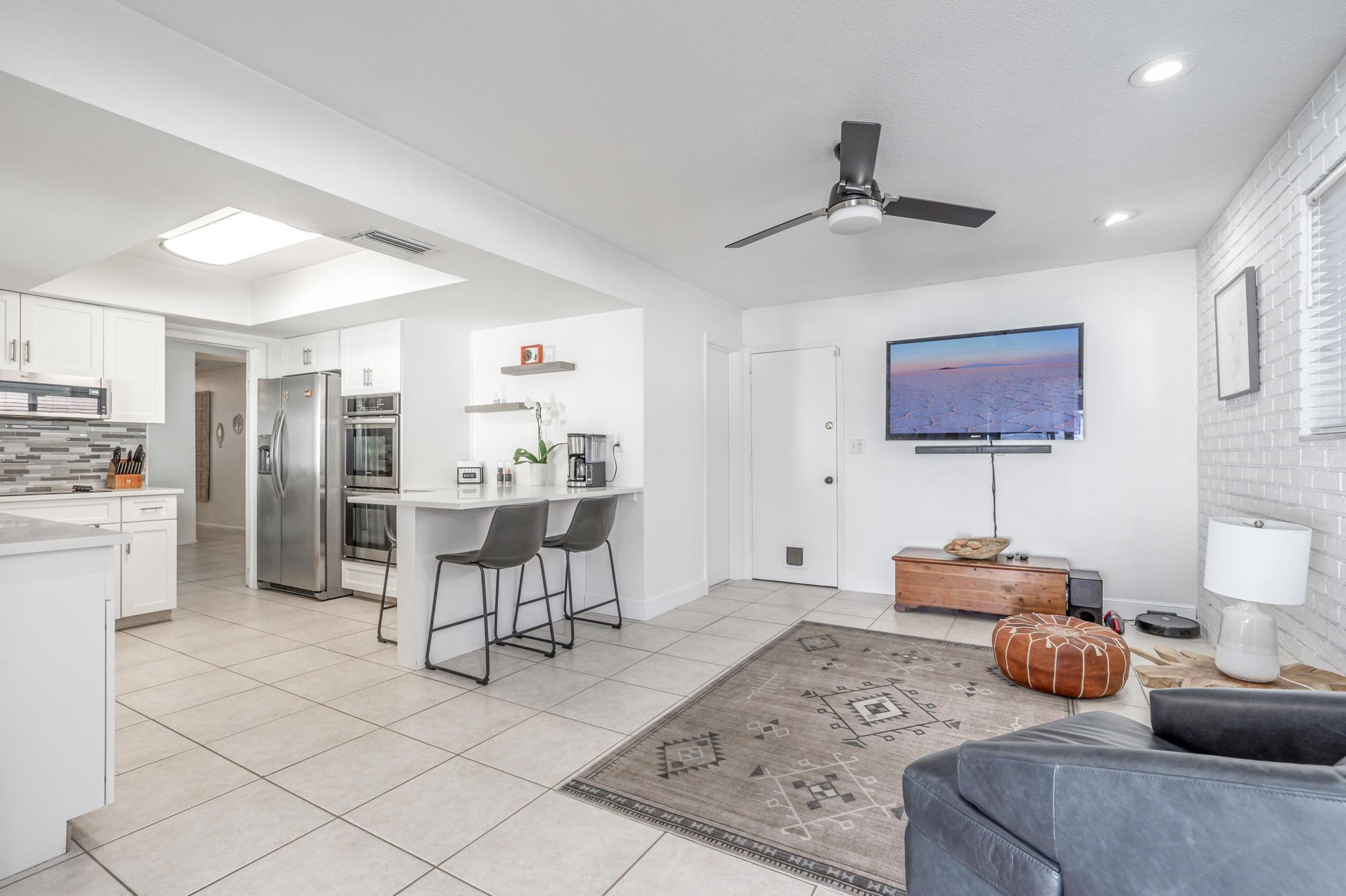 5750 NE 19th Ter