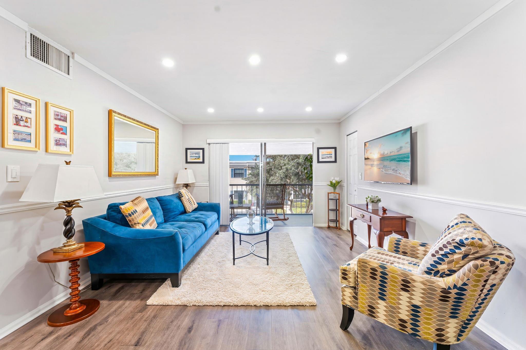 120 Cypress Club Dr 225
