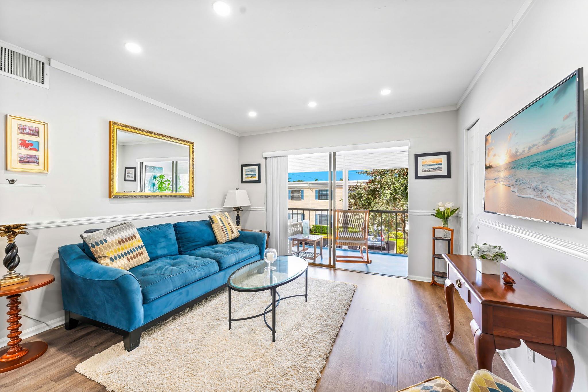 120 Cypress Club Dr 225