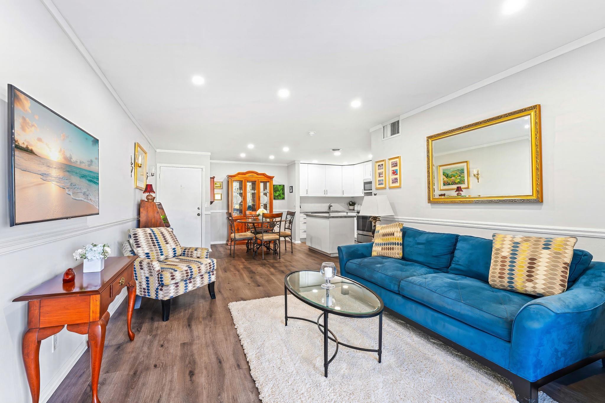 120 Cypress Club Dr 225