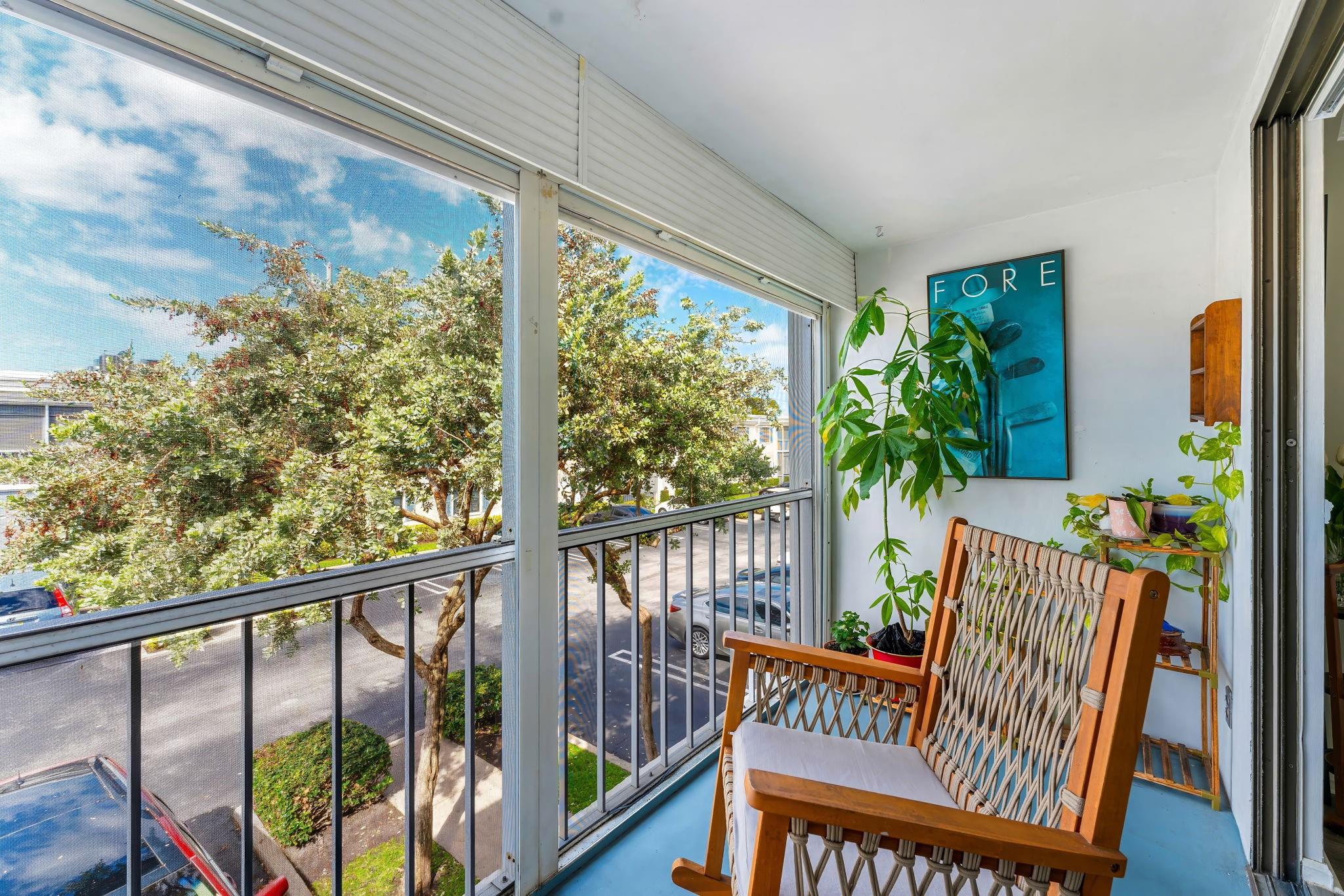 120 Cypress Club Dr 225