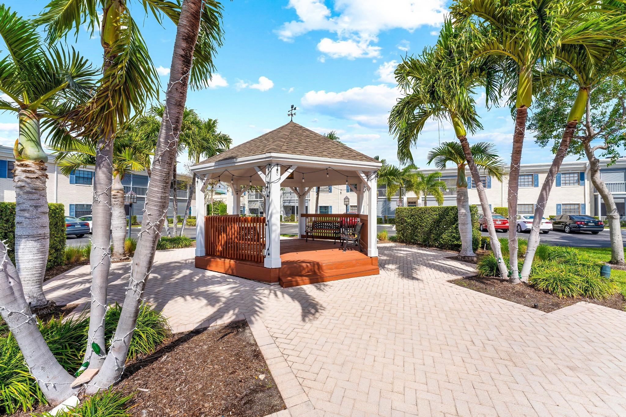 120 Cypress Club Dr 225
