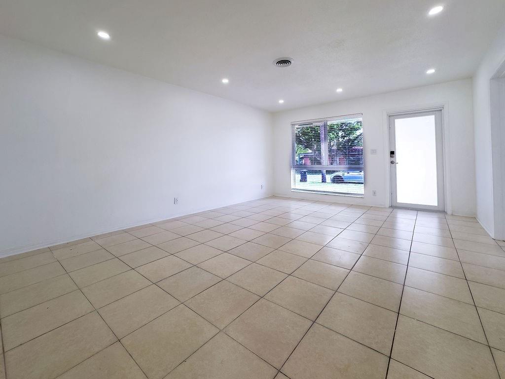 928 Orange Isle