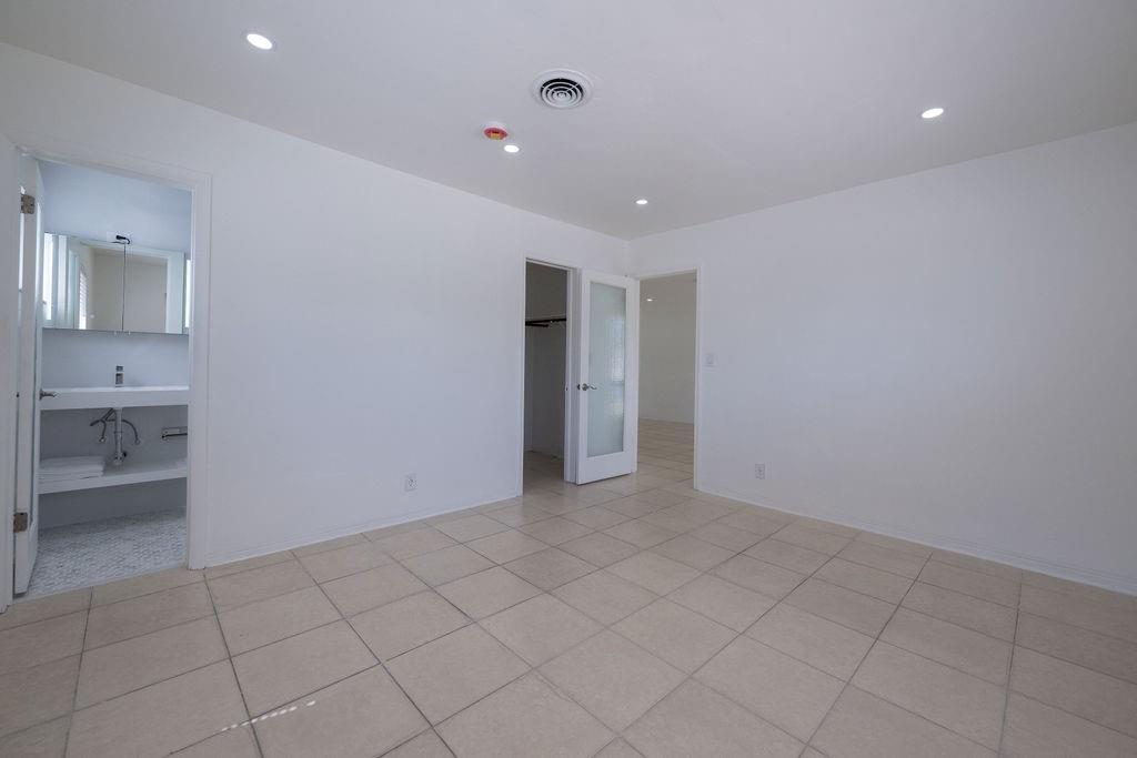 928 Orange Isle