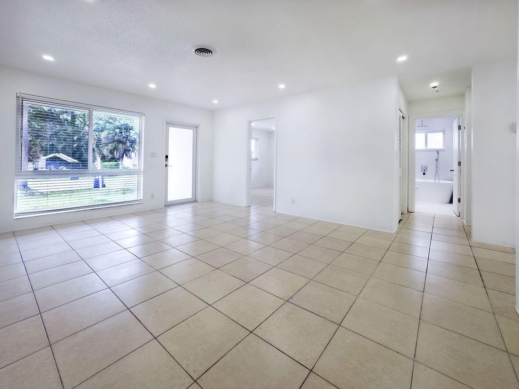 928 Orange Isle