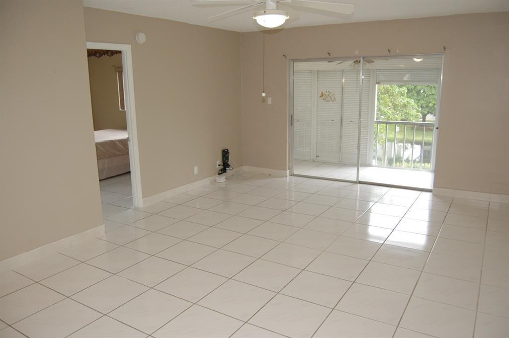7205 NW 5th Pl 201