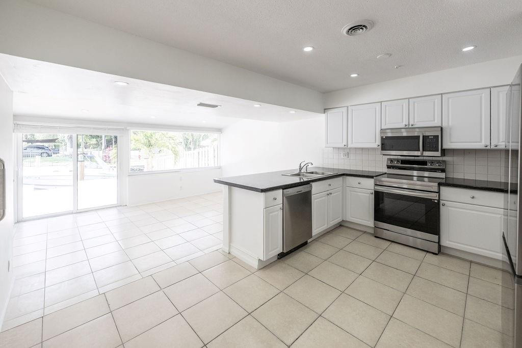 930 Orange Isle