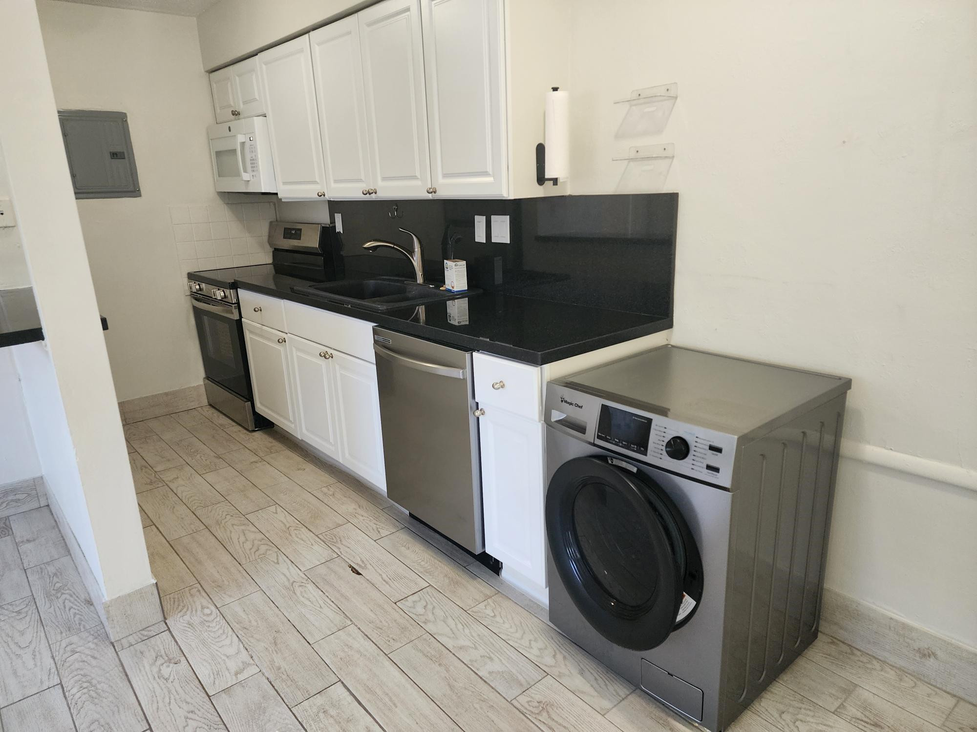 340 SW 16th Ct 1