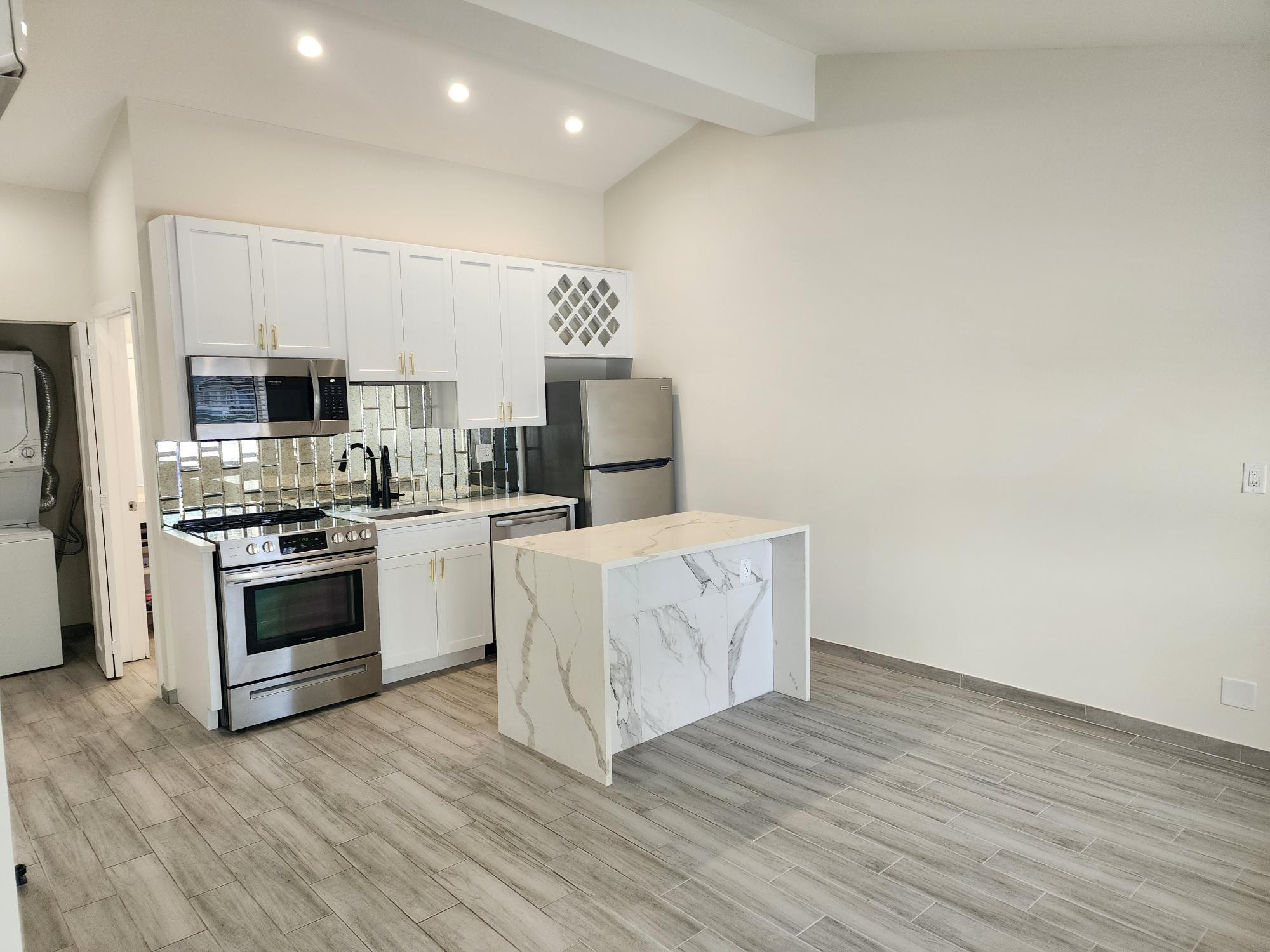 315 SW 7th St