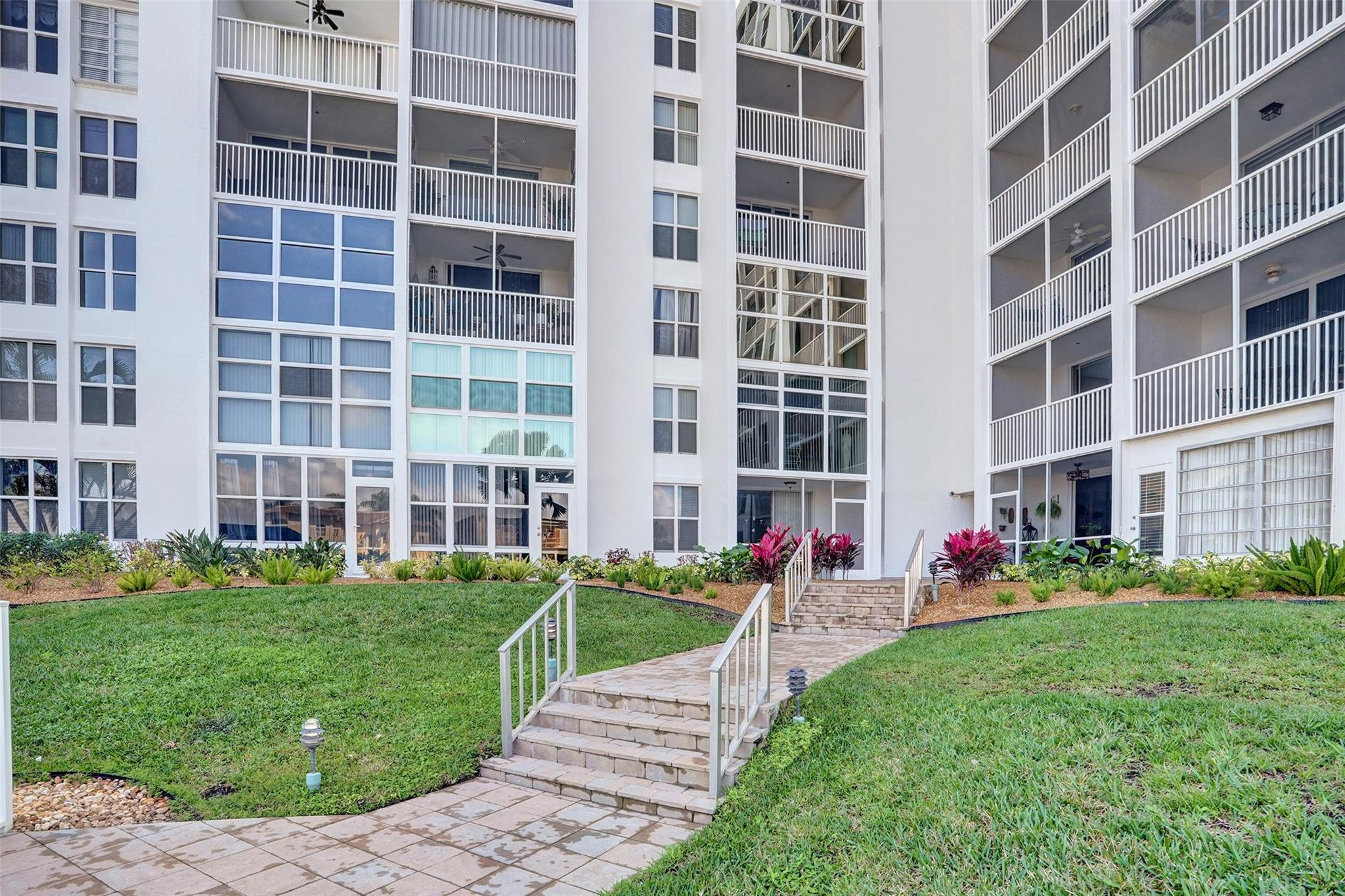 1391 S Ocean Boulevard 309