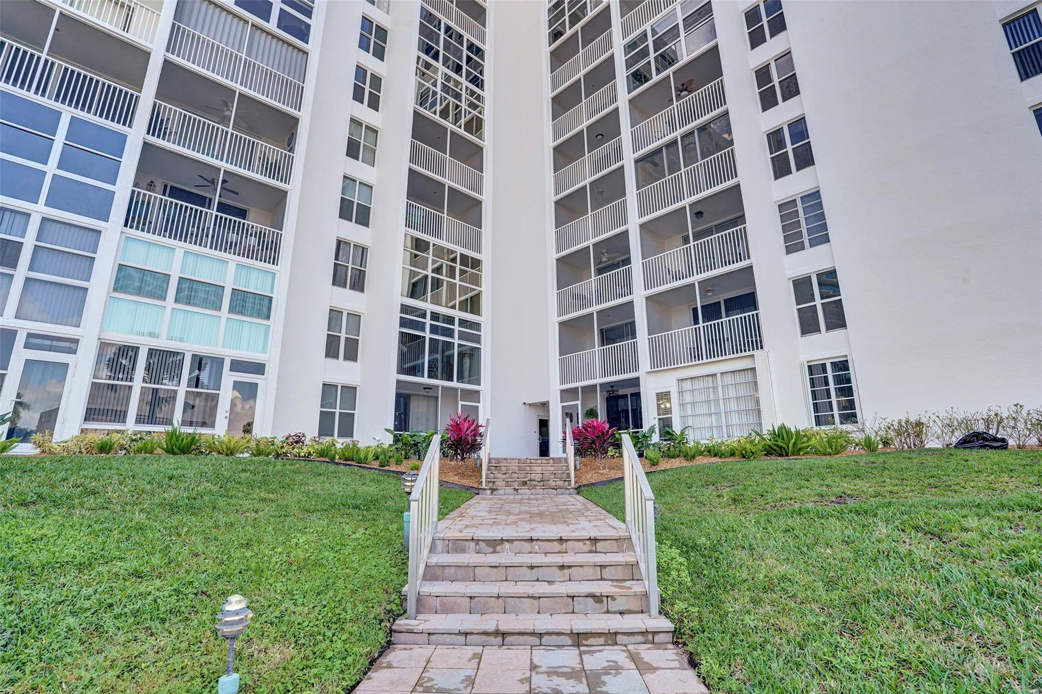 1391 S Ocean Boulevard 309