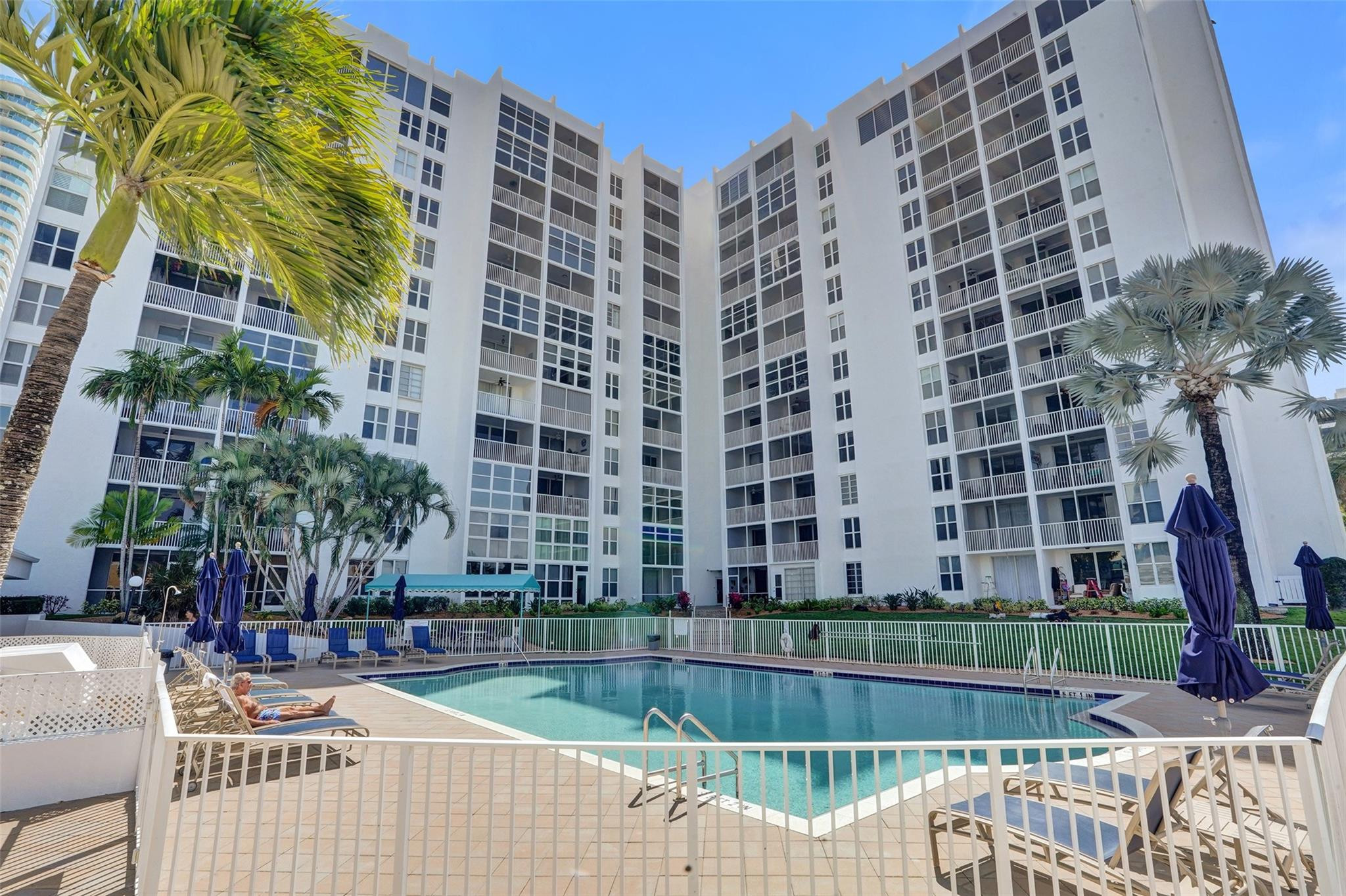 1391 S Ocean Boulevard 309