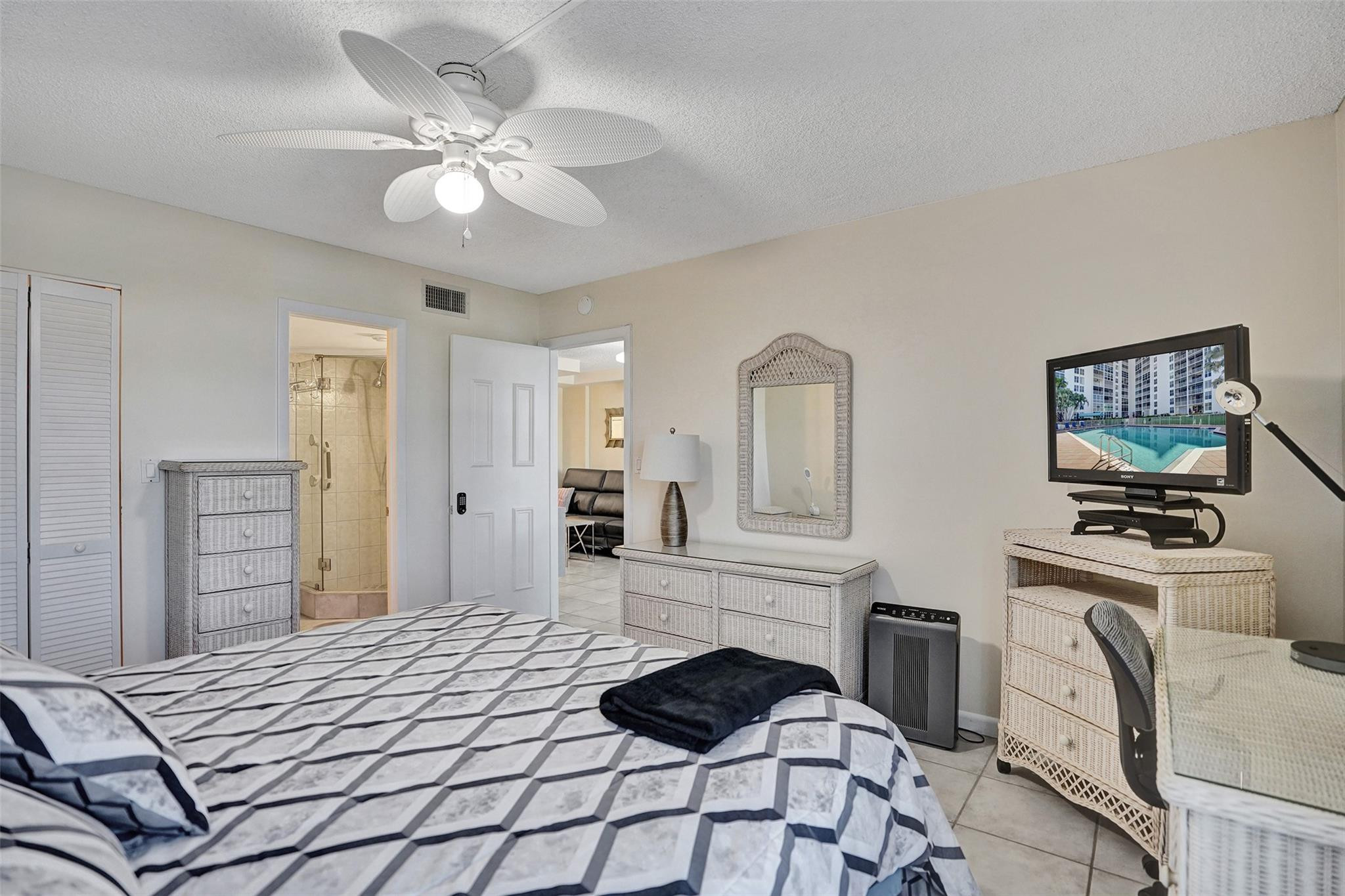 1391 S Ocean Boulevard 309