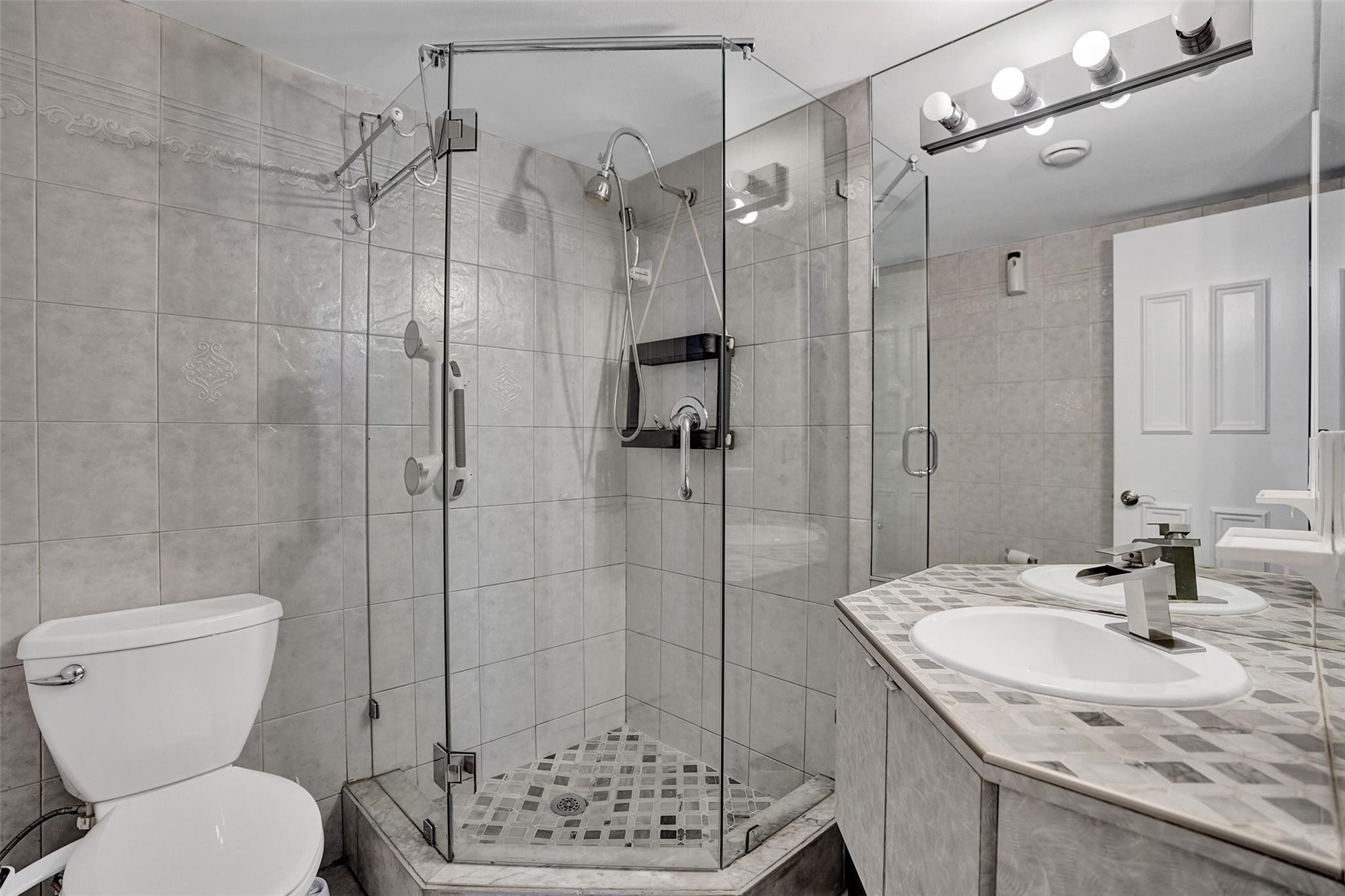 1391 S Ocean Boulevard 309