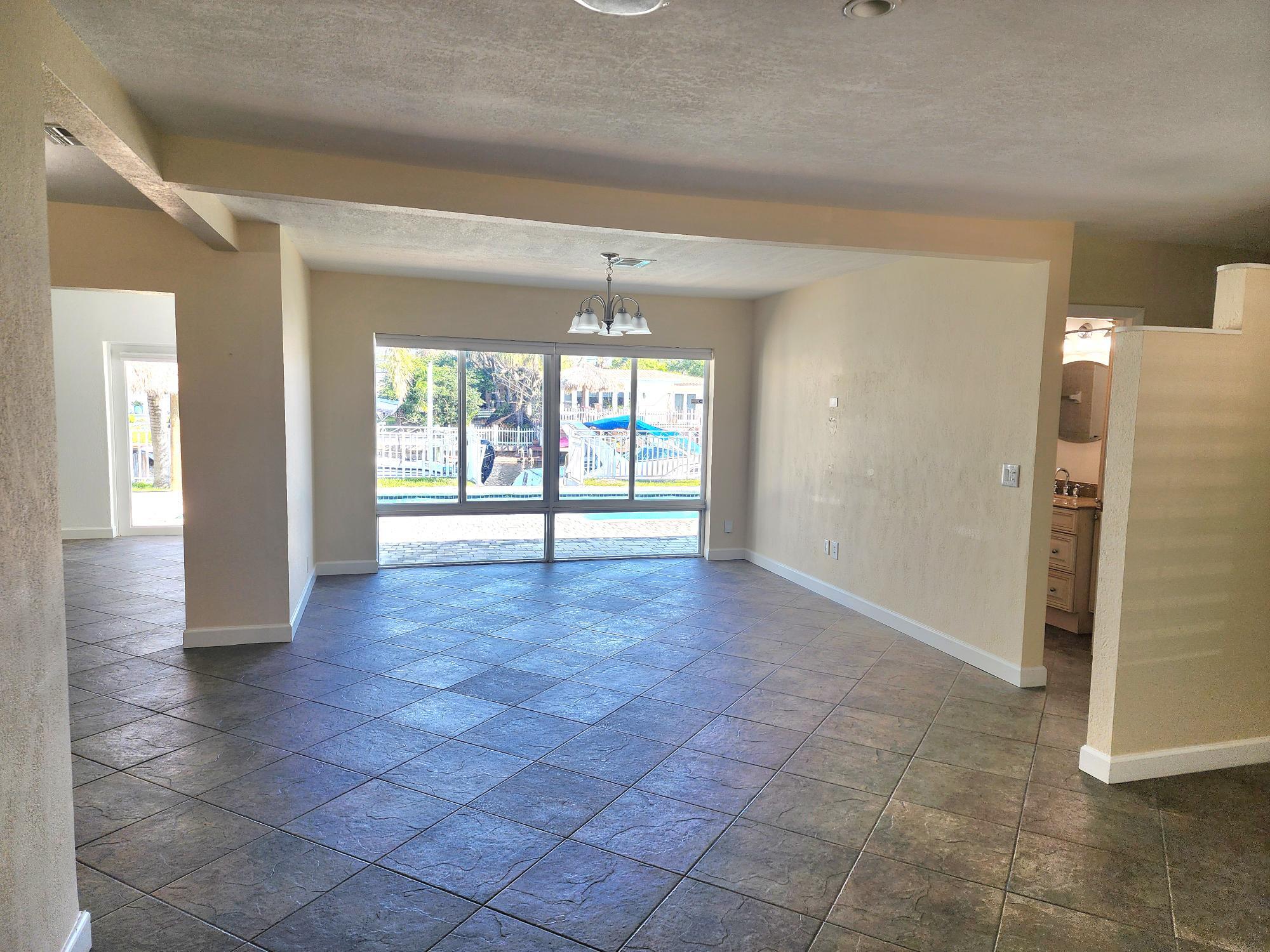 191 SE 9th Court