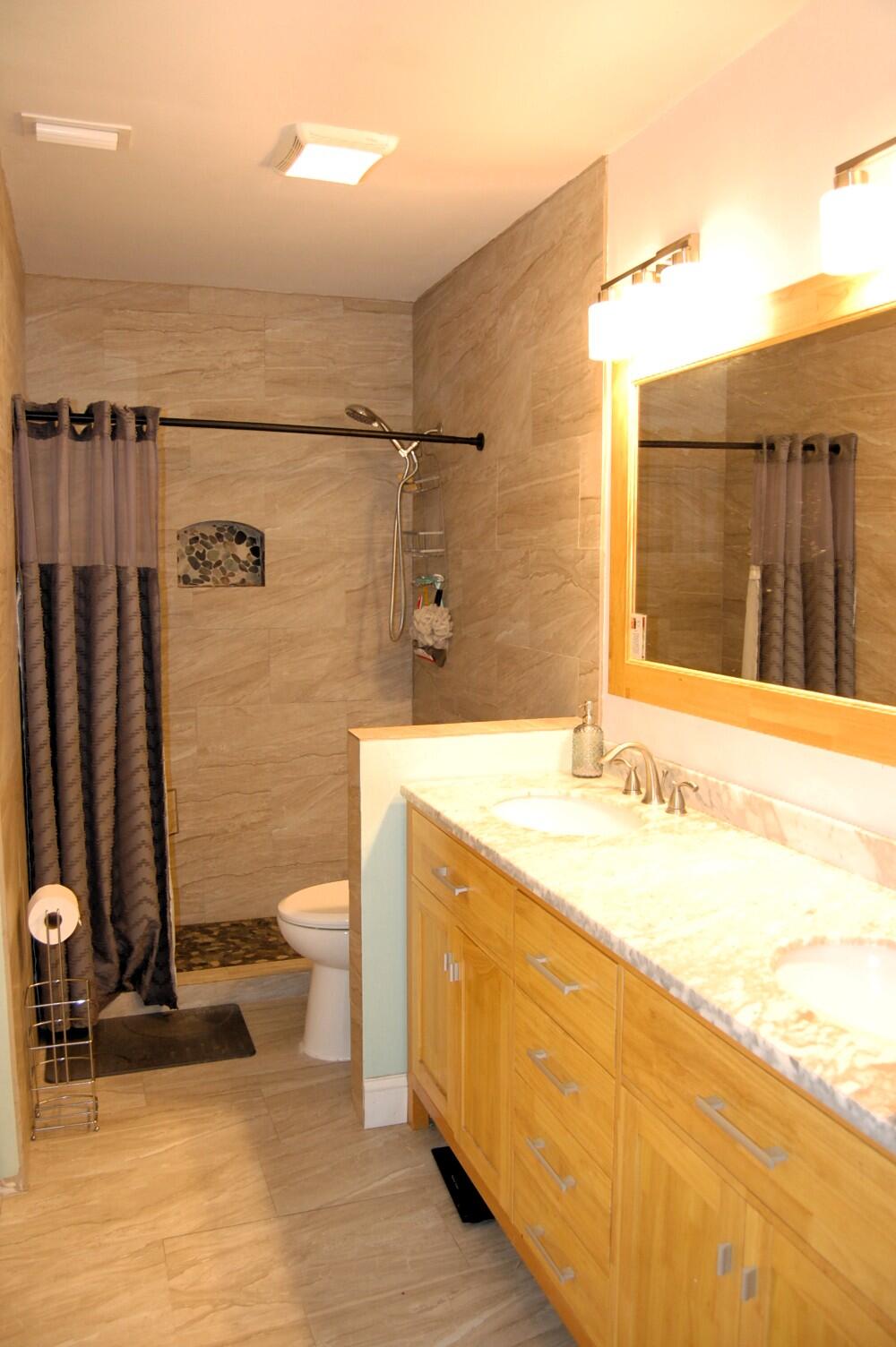 6450 Pinehurst Circle