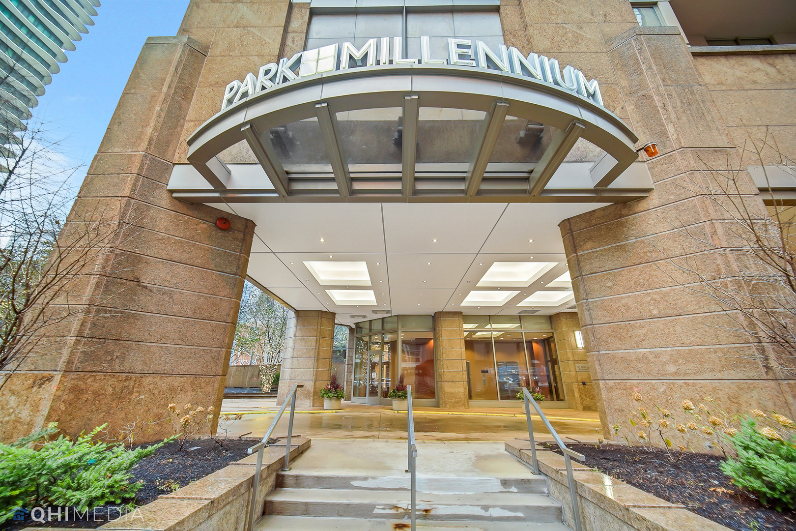 222 N Columbus Drive Unit: 3405