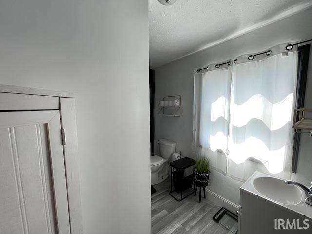 916 Birchwood Avenue