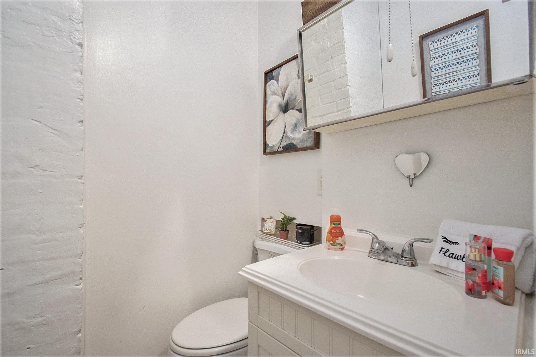 57481 Crumstown Highway