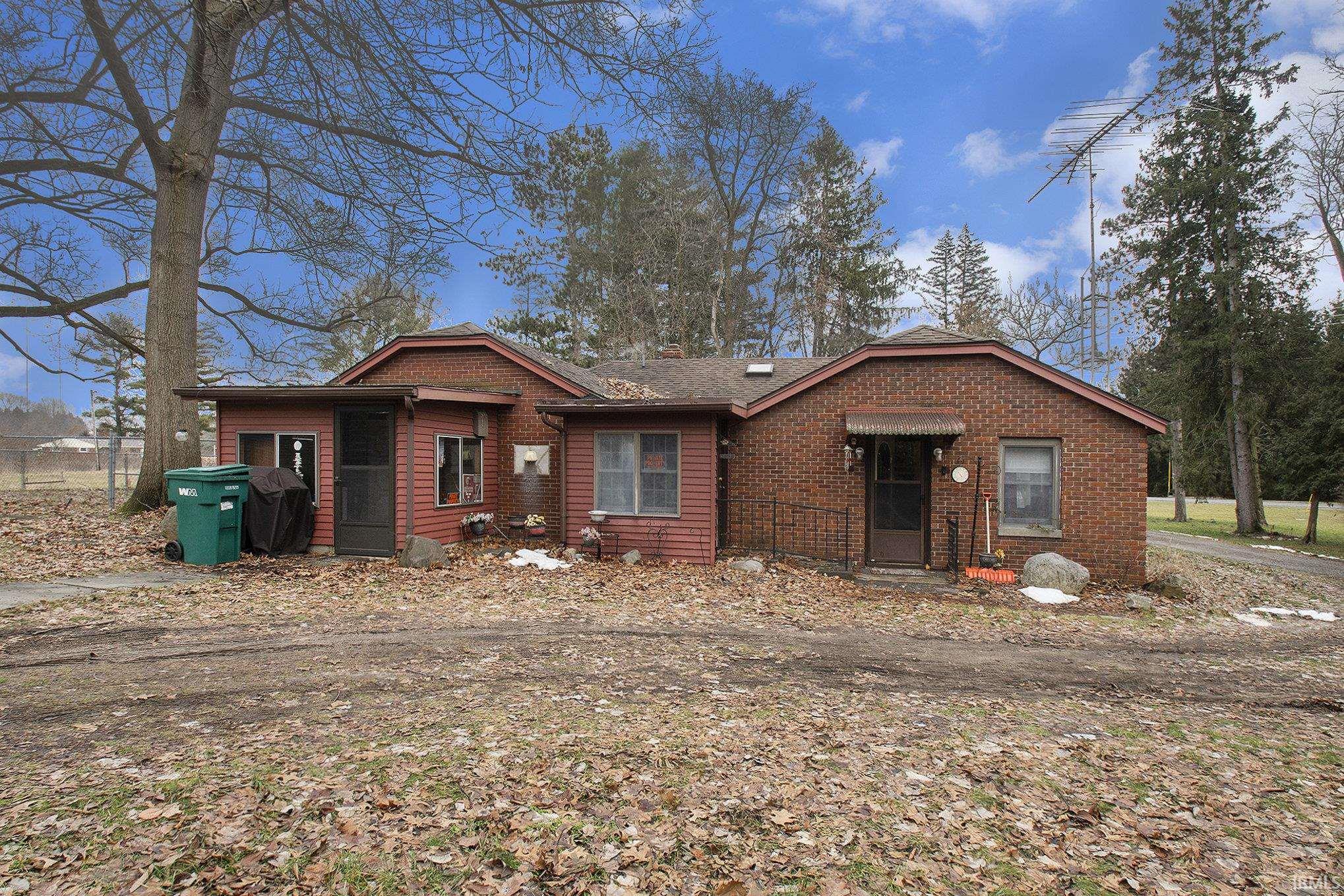 57481 Crumstown Highway