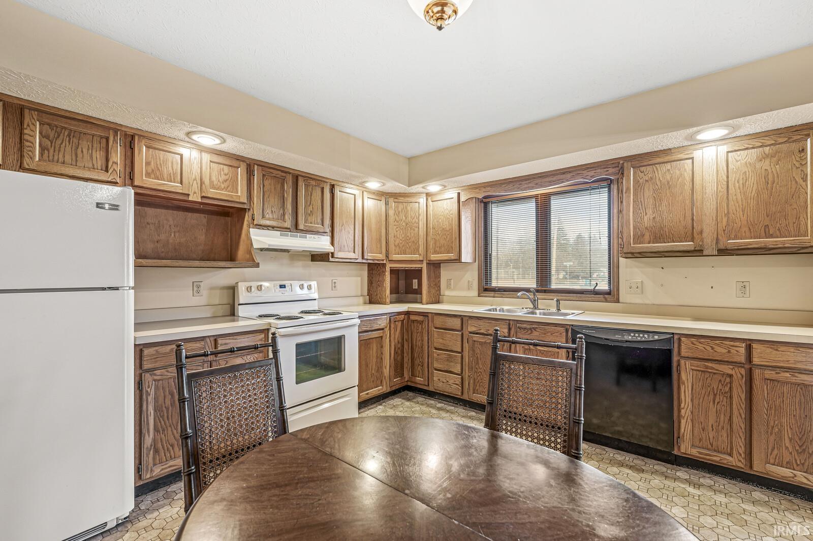 1734 Lowell Wood West