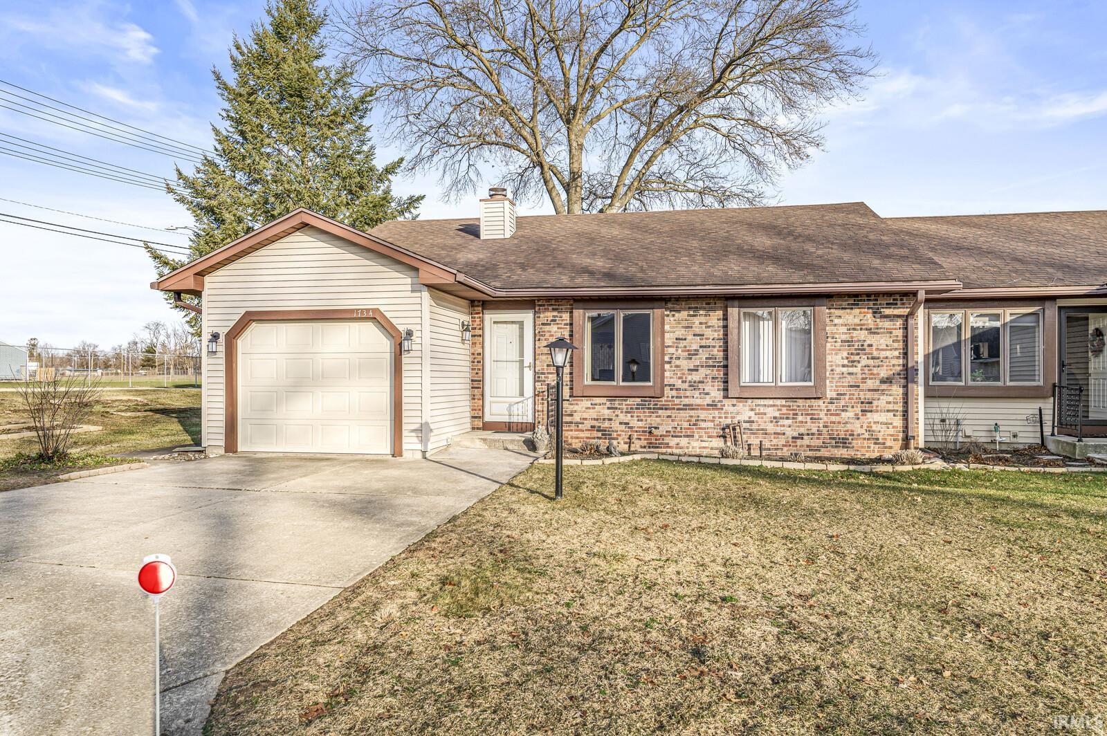 1734 Lowell Wood West