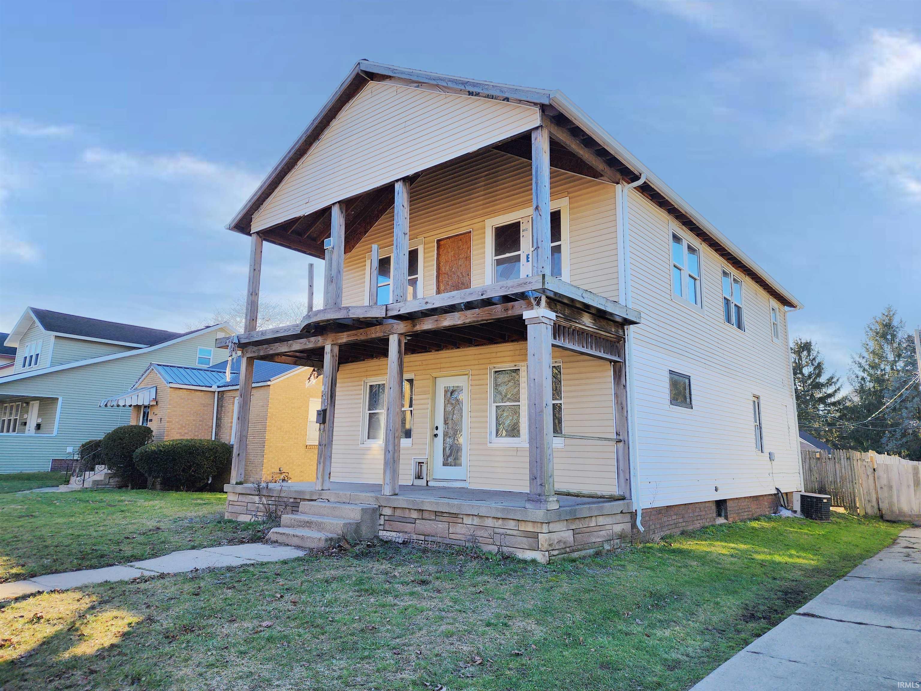 1629 S Walnut Street