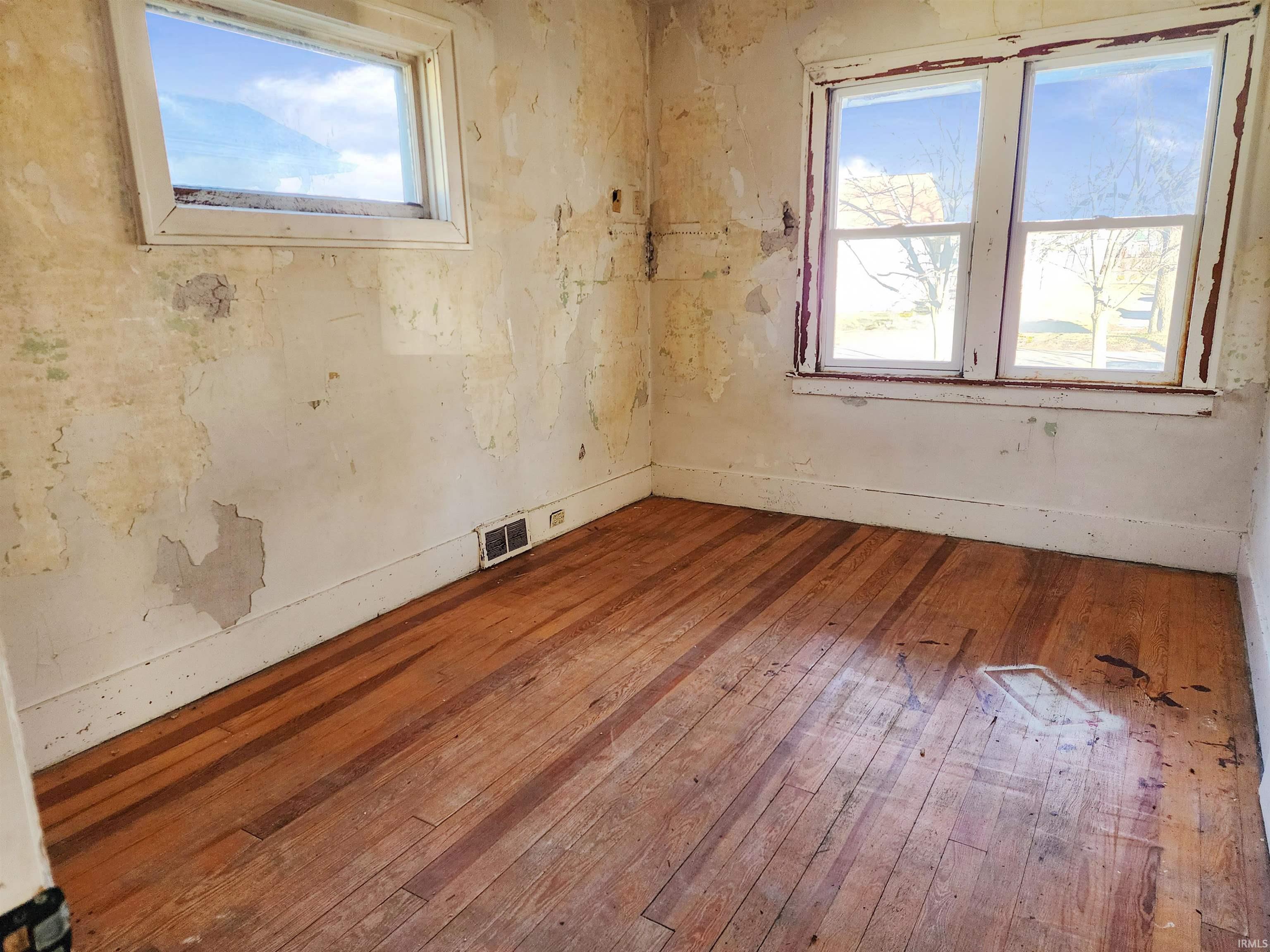 1629 S Walnut Street