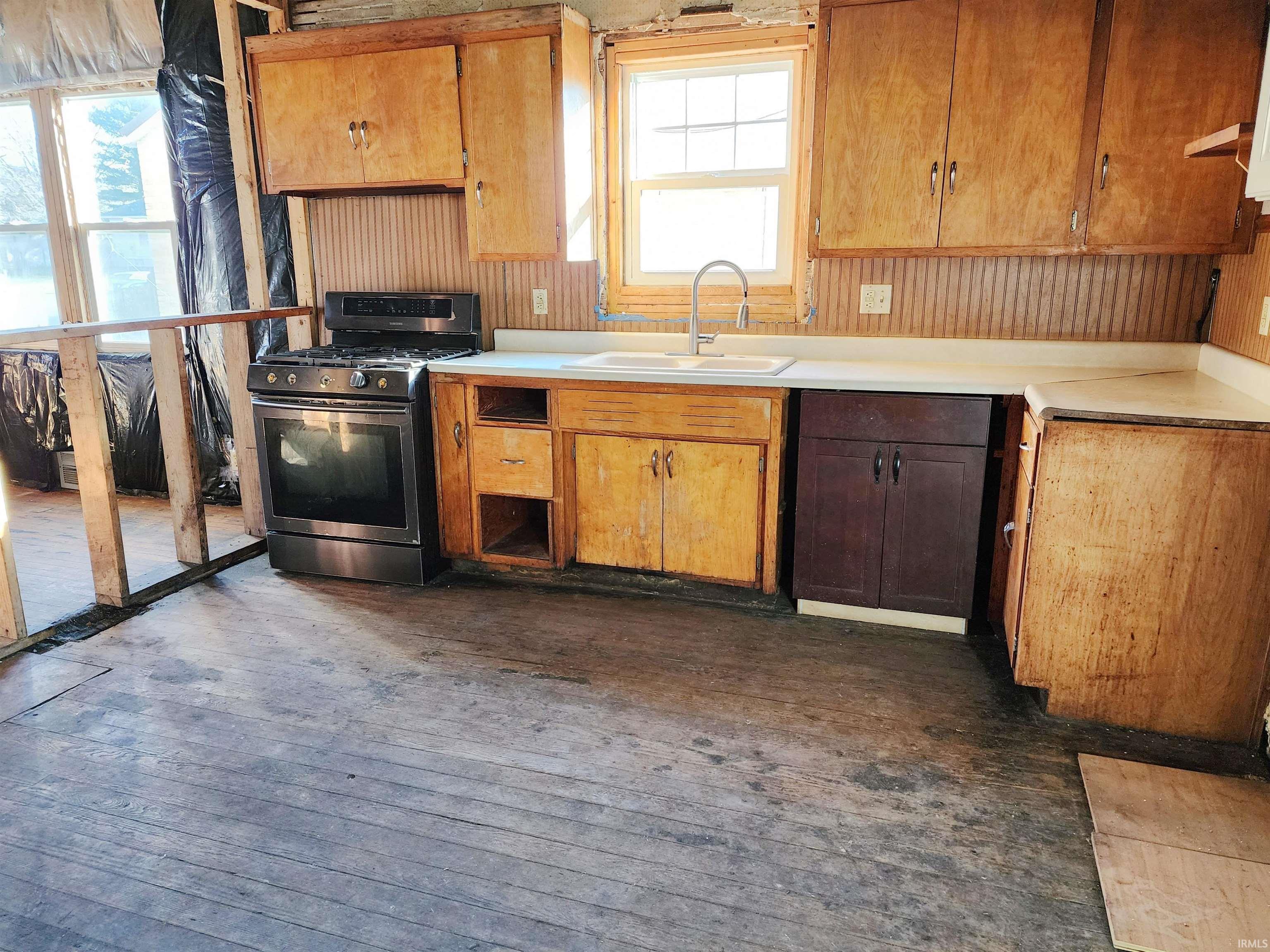 1629 S Walnut Street