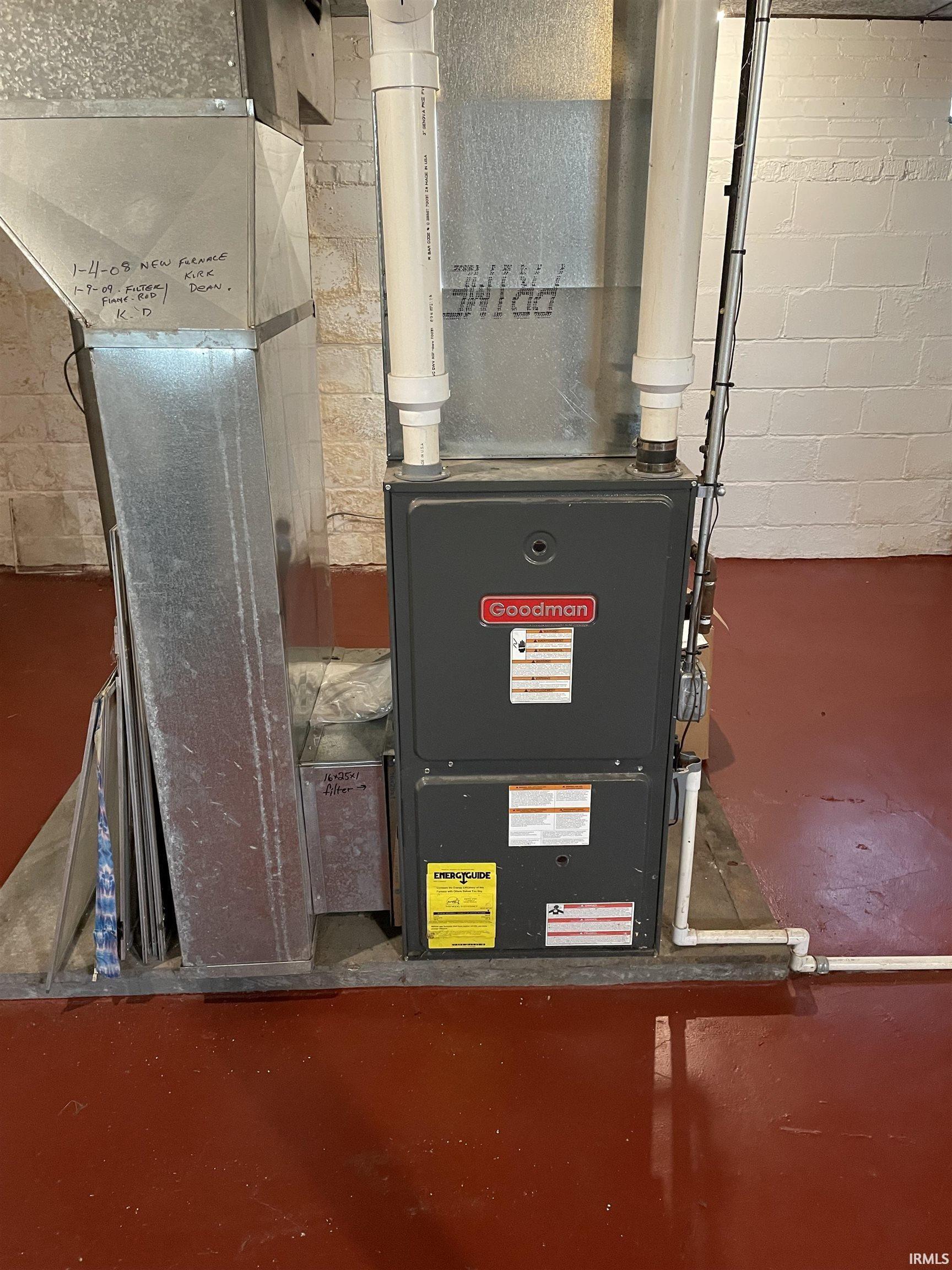 922 S Twyckenham Drive