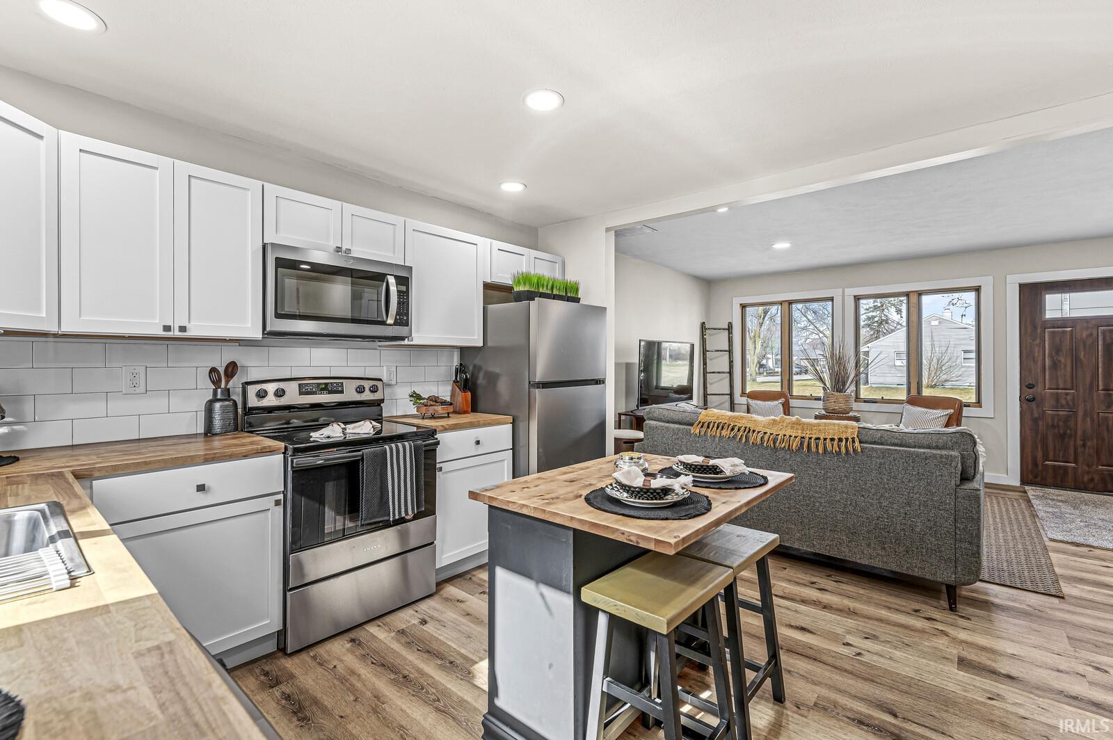 2822 W Dunham Street