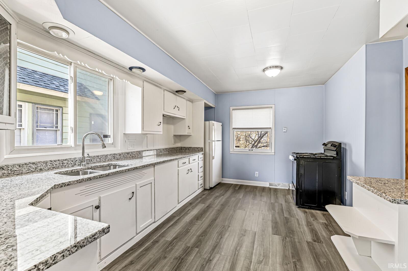 2413 Fredrickson Street