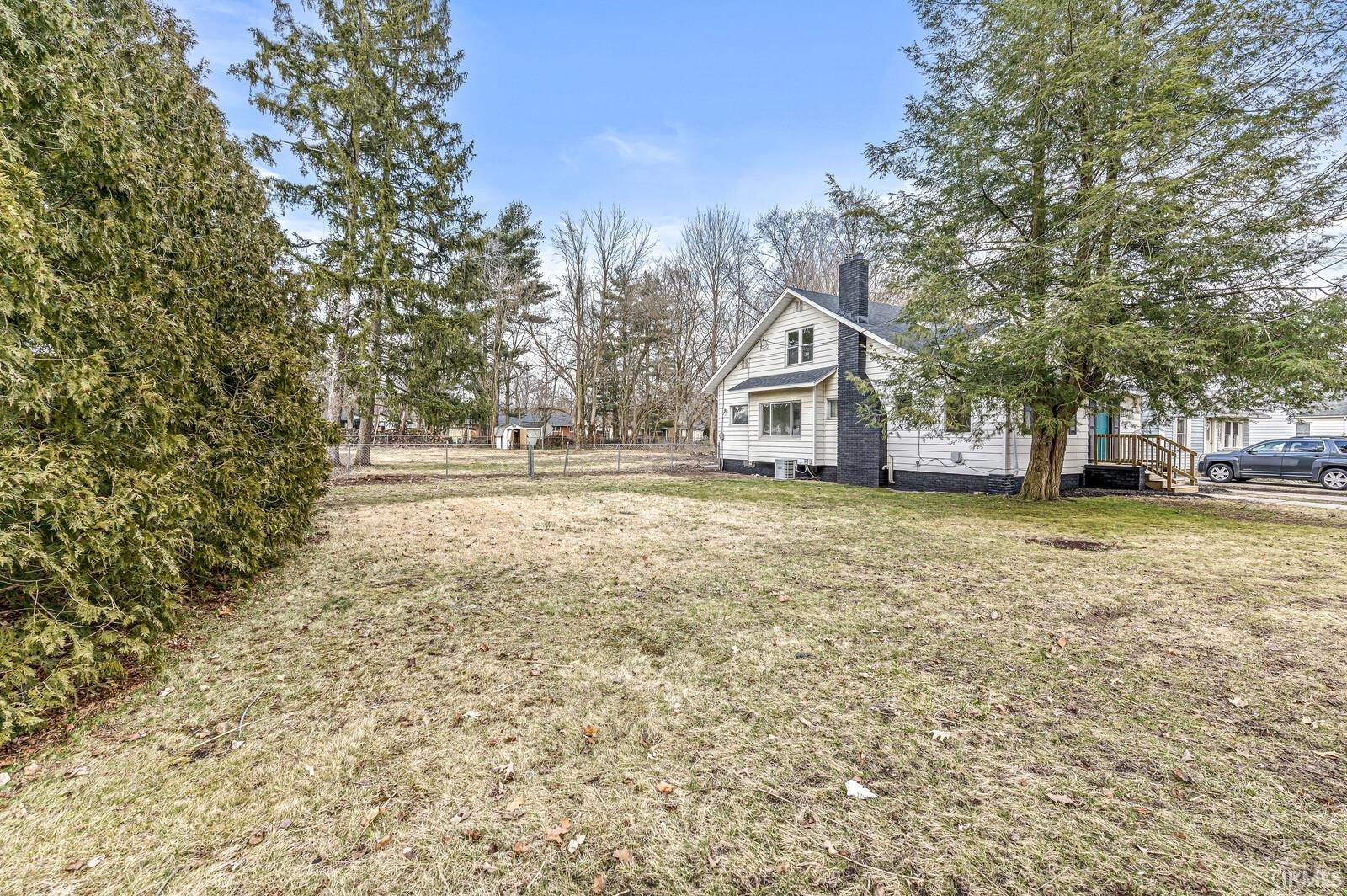 1746 E Beardsley Avenue