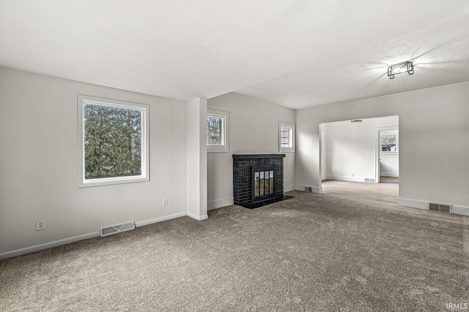 1746 E Beardsley Avenue