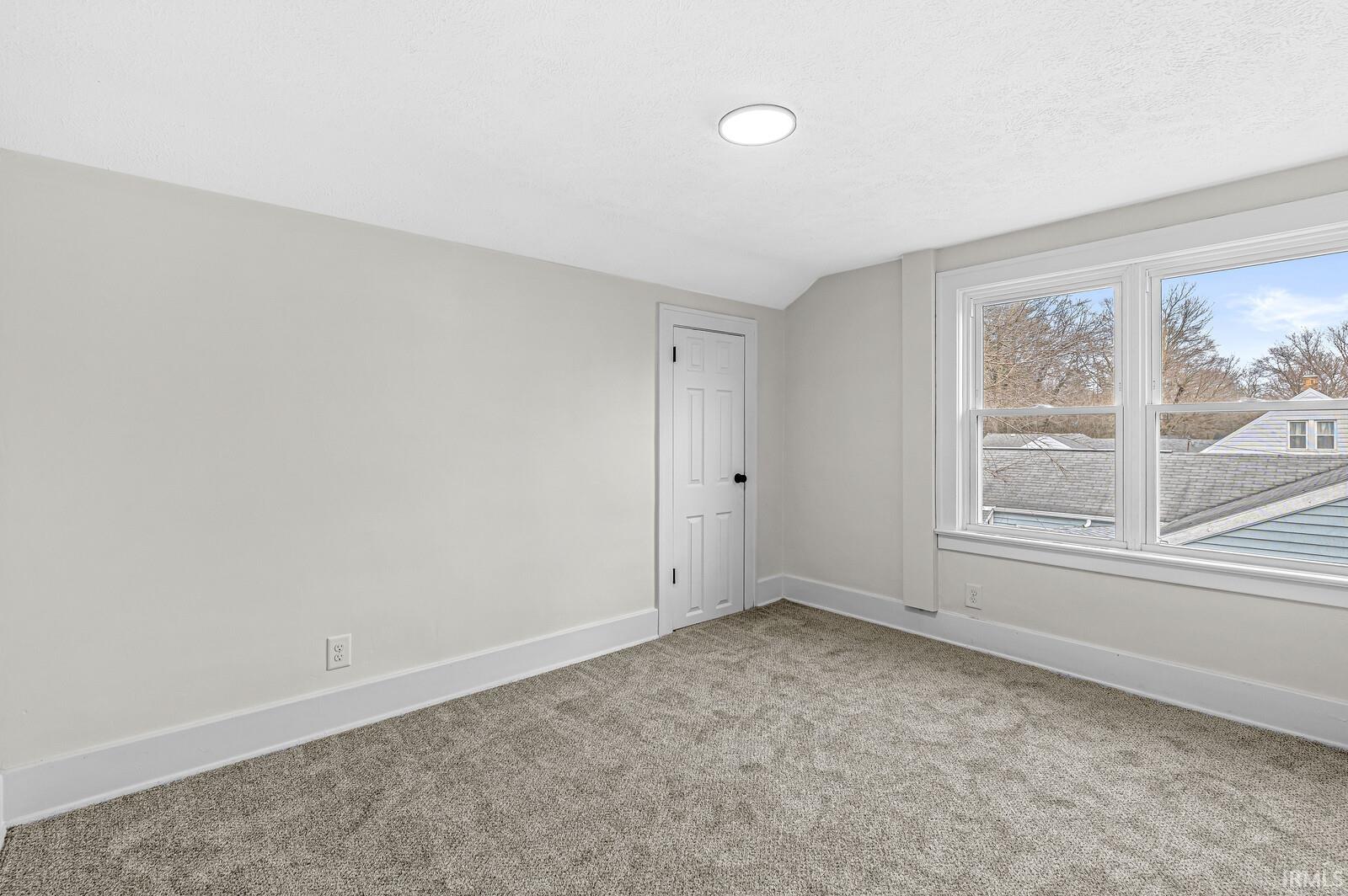 1746 E Beardsley Avenue