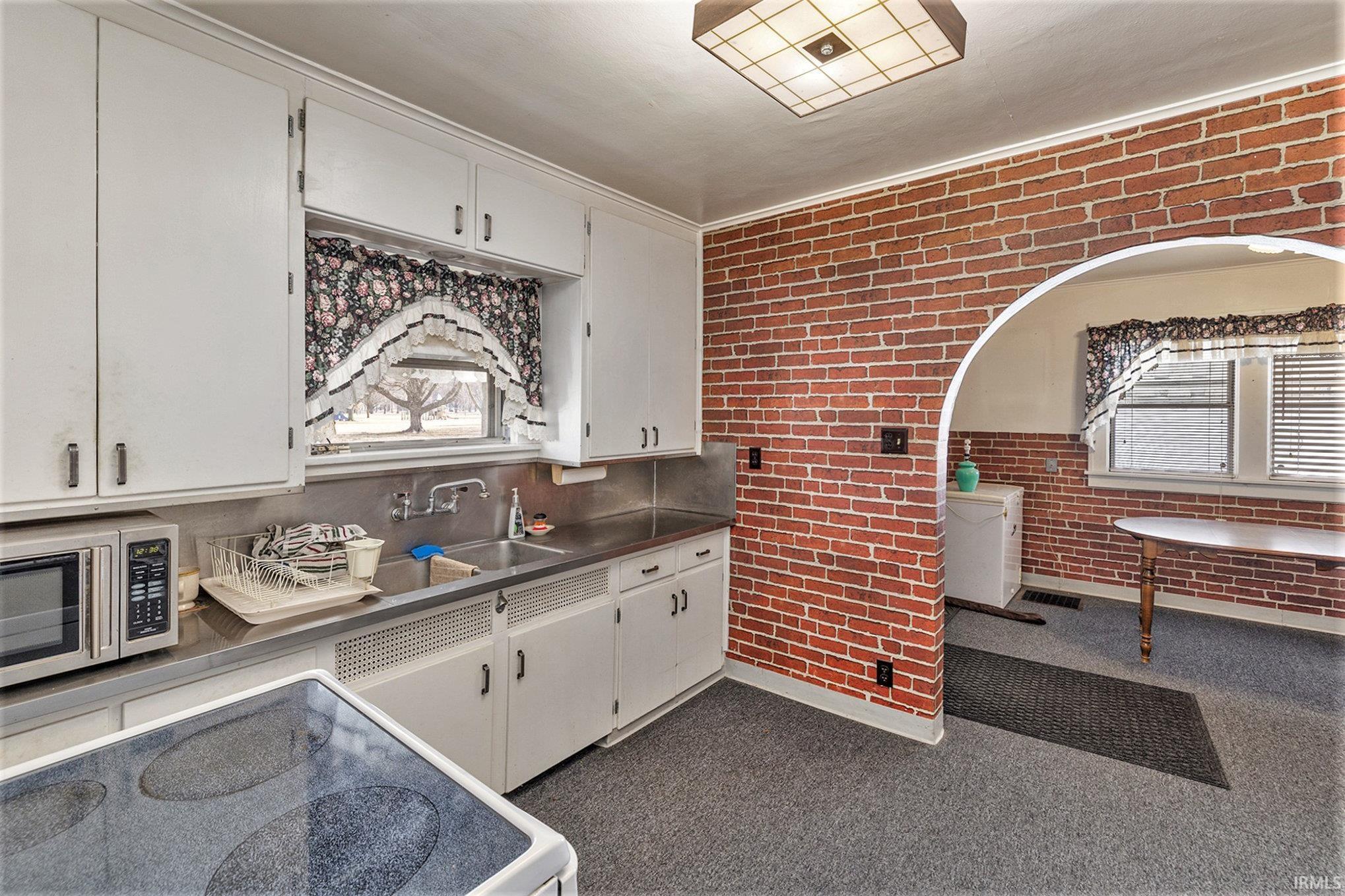 3002 Westmoor Street